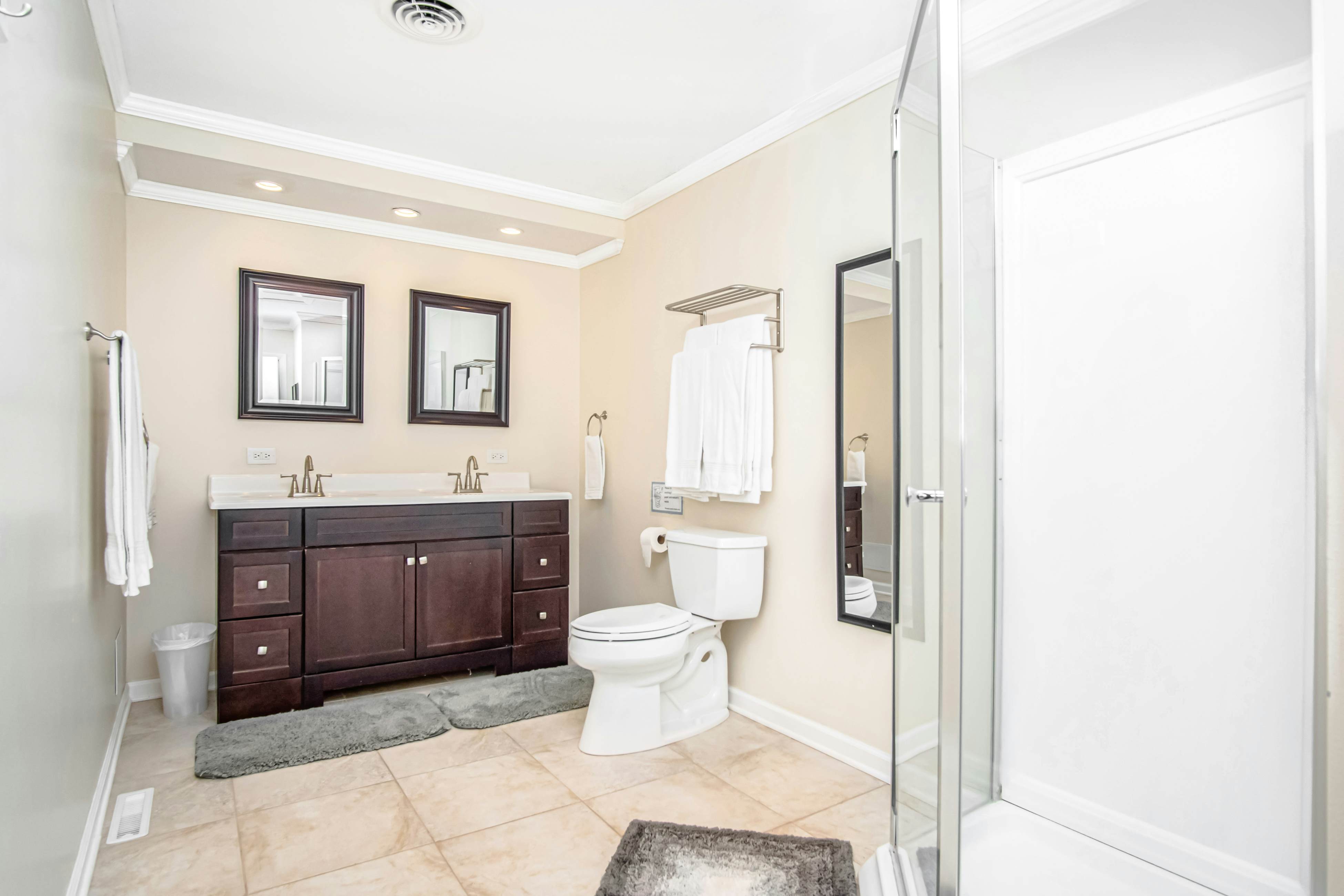 Harbor Country Family Lodge