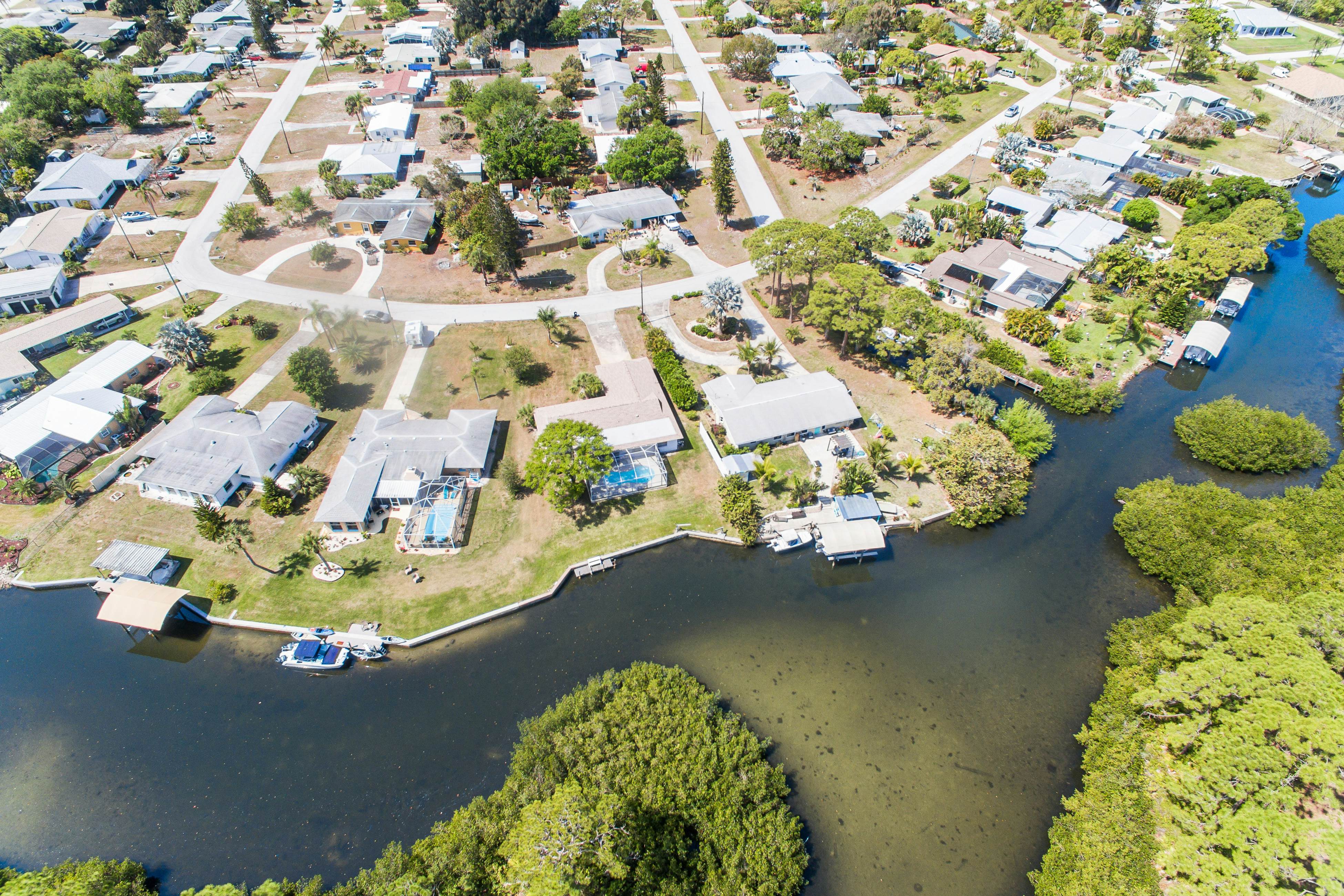 Mangrove View on Oyster Creek