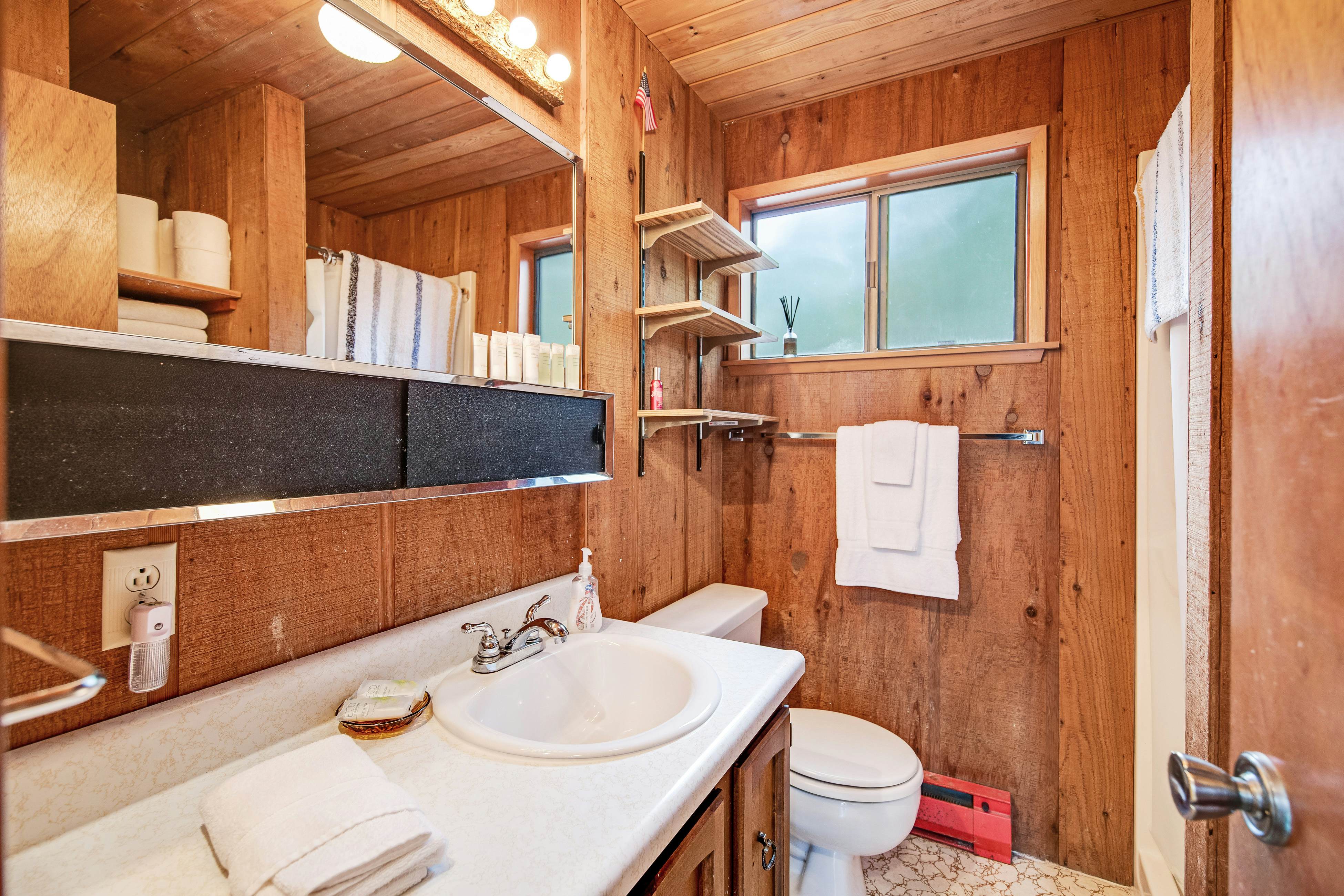 Hartstene Pointe Haven