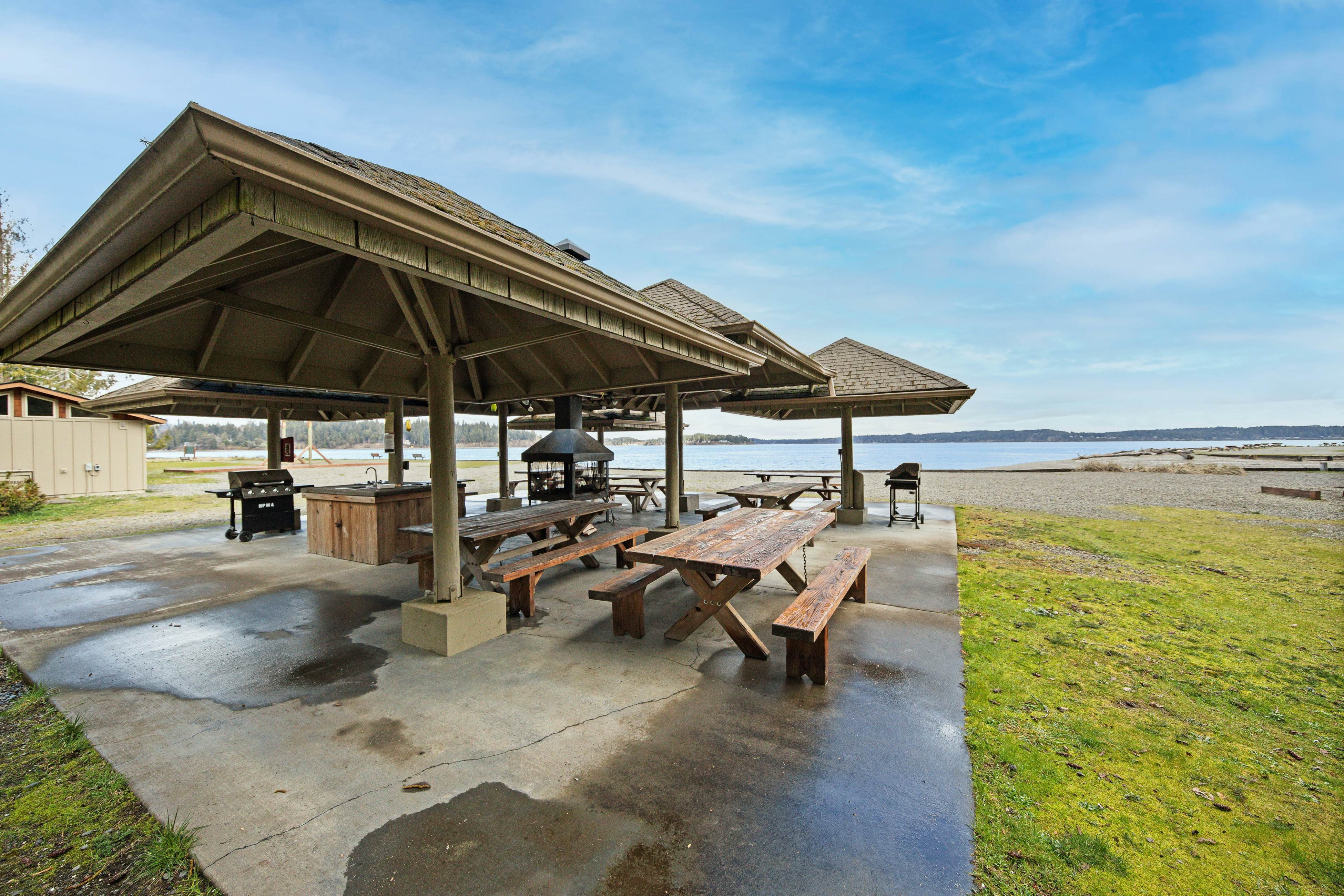 Hartstene Pointe Haven