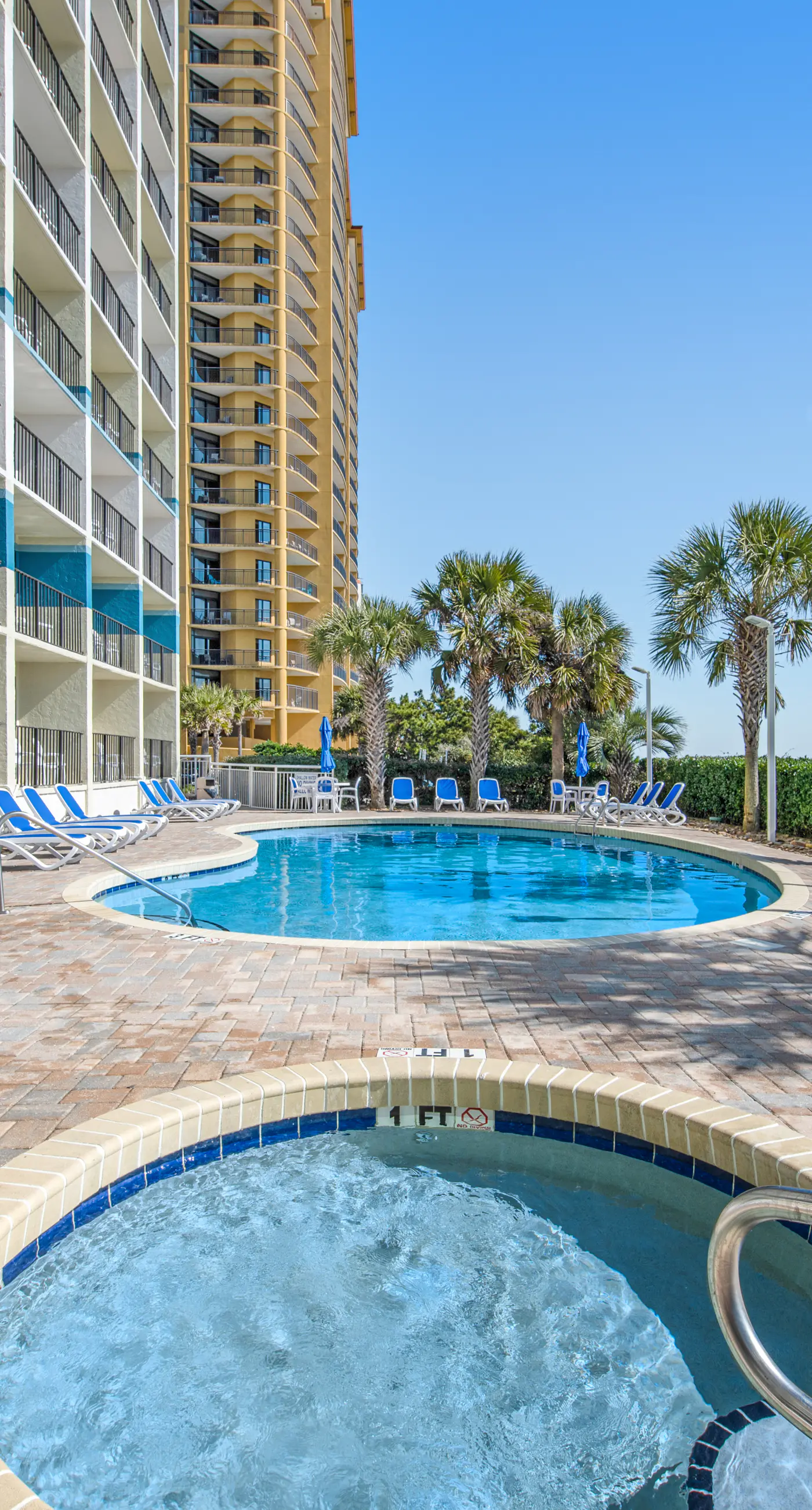 Carolinian Beach Resort 1135