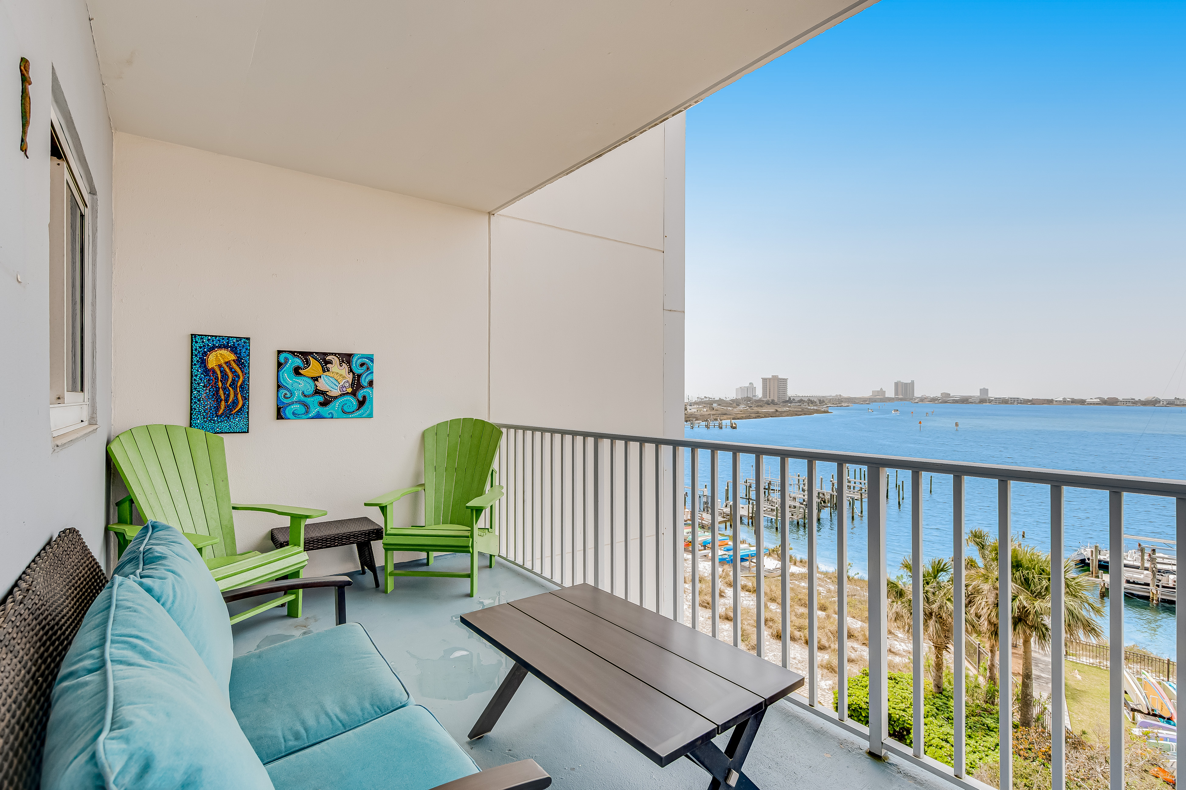 Pensacola Beach House Rentals, Condos | Vacasa