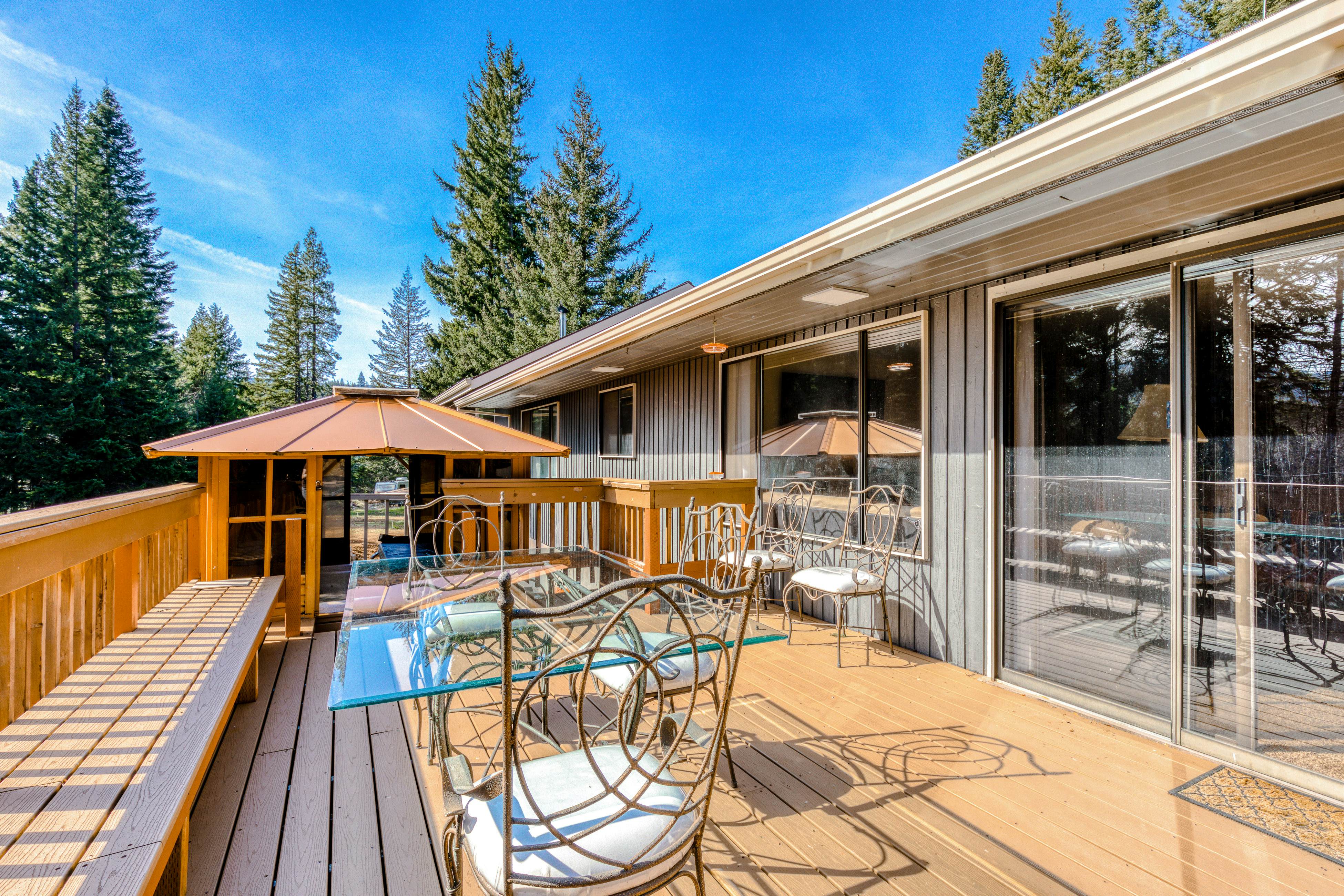 Mt. Hood Vacation Rentals, Cabin Rentals, Condos Vacasa