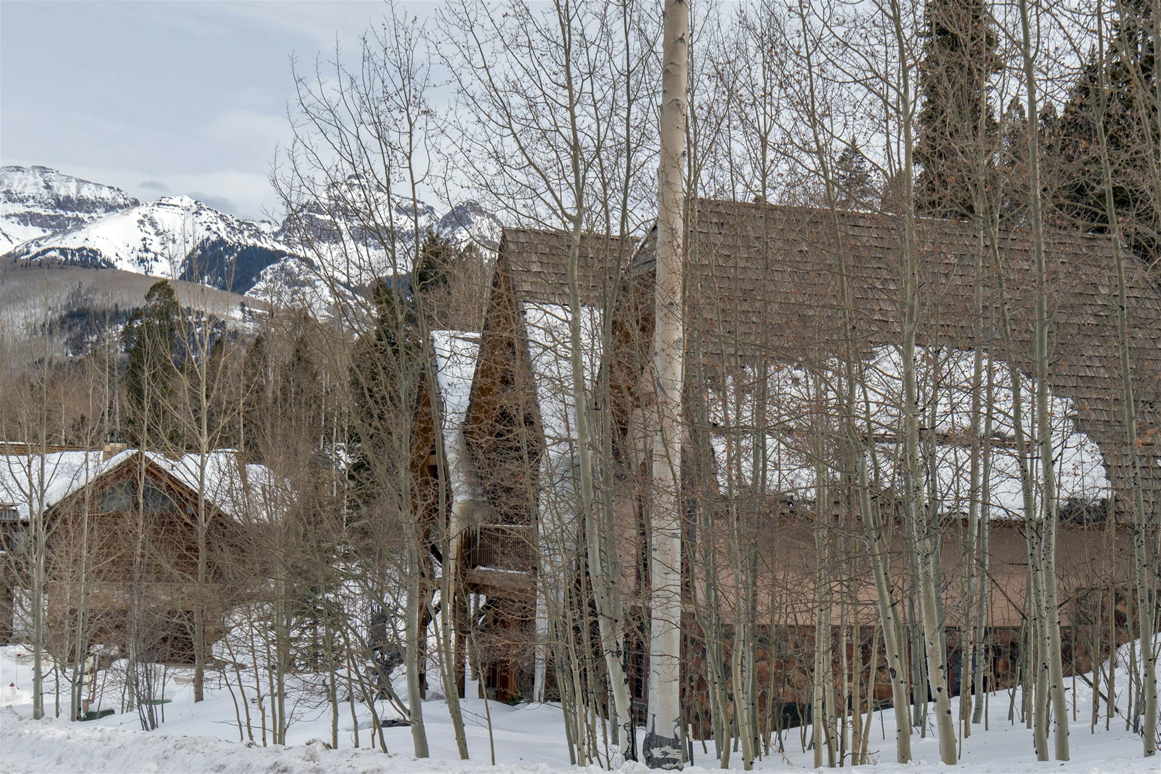 Double Eagle 102 - Back Nine Abode