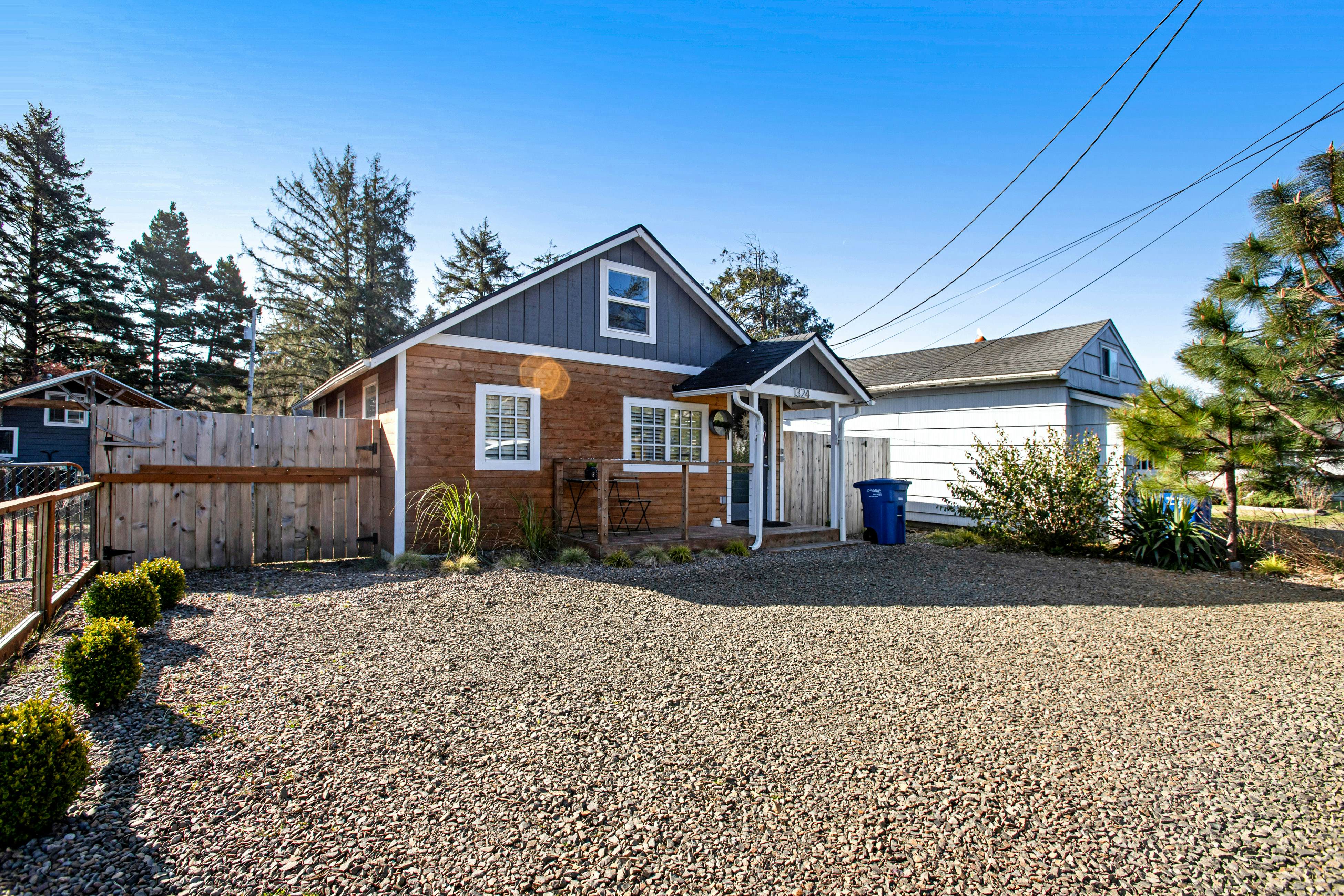 Siletz Bay Getaway 2 BD Lincoln City, OR Vacation Rental Vacasa