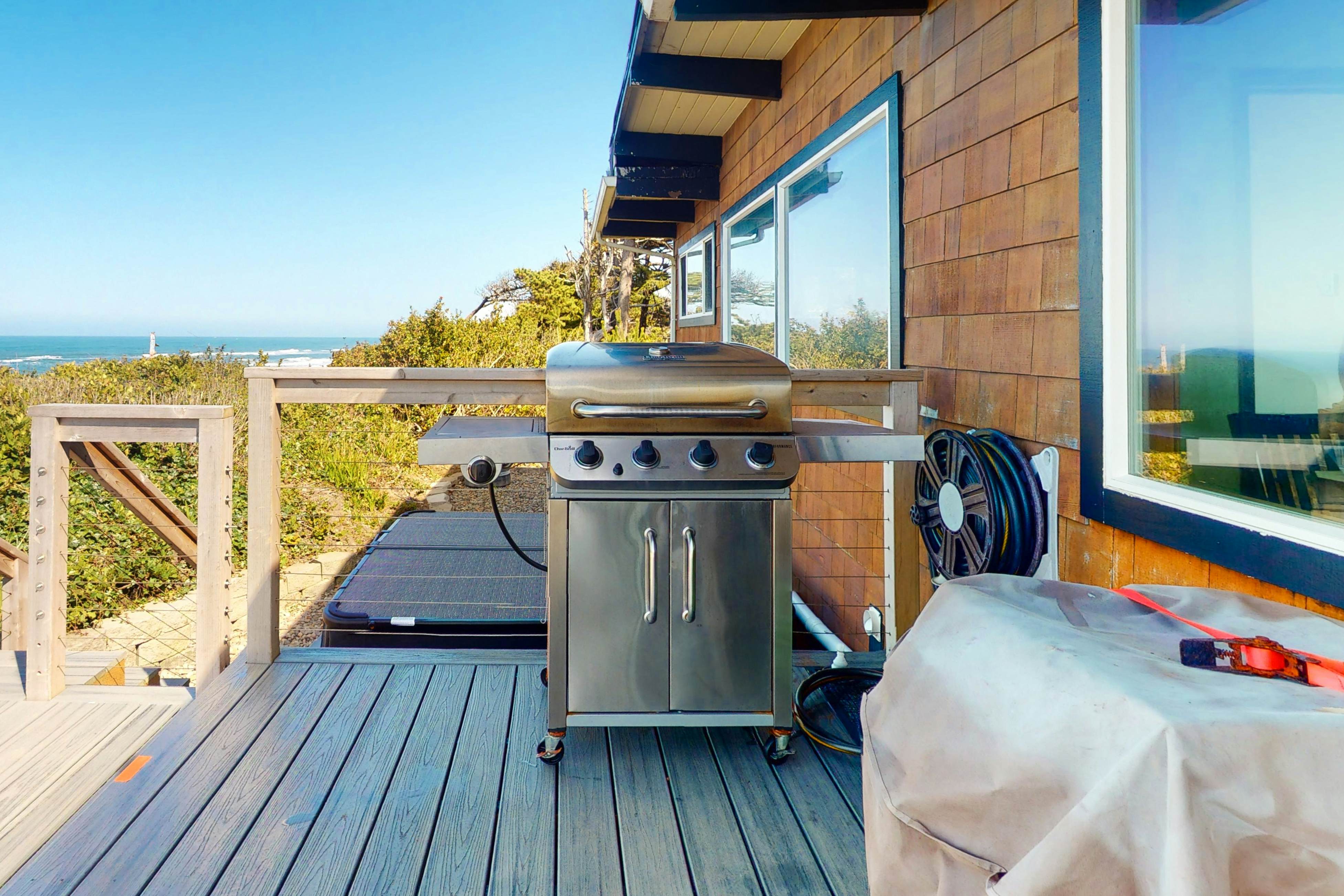 Cormorant's Crest 3 BD Seal Rock, OR Vacation Rental Vacasa