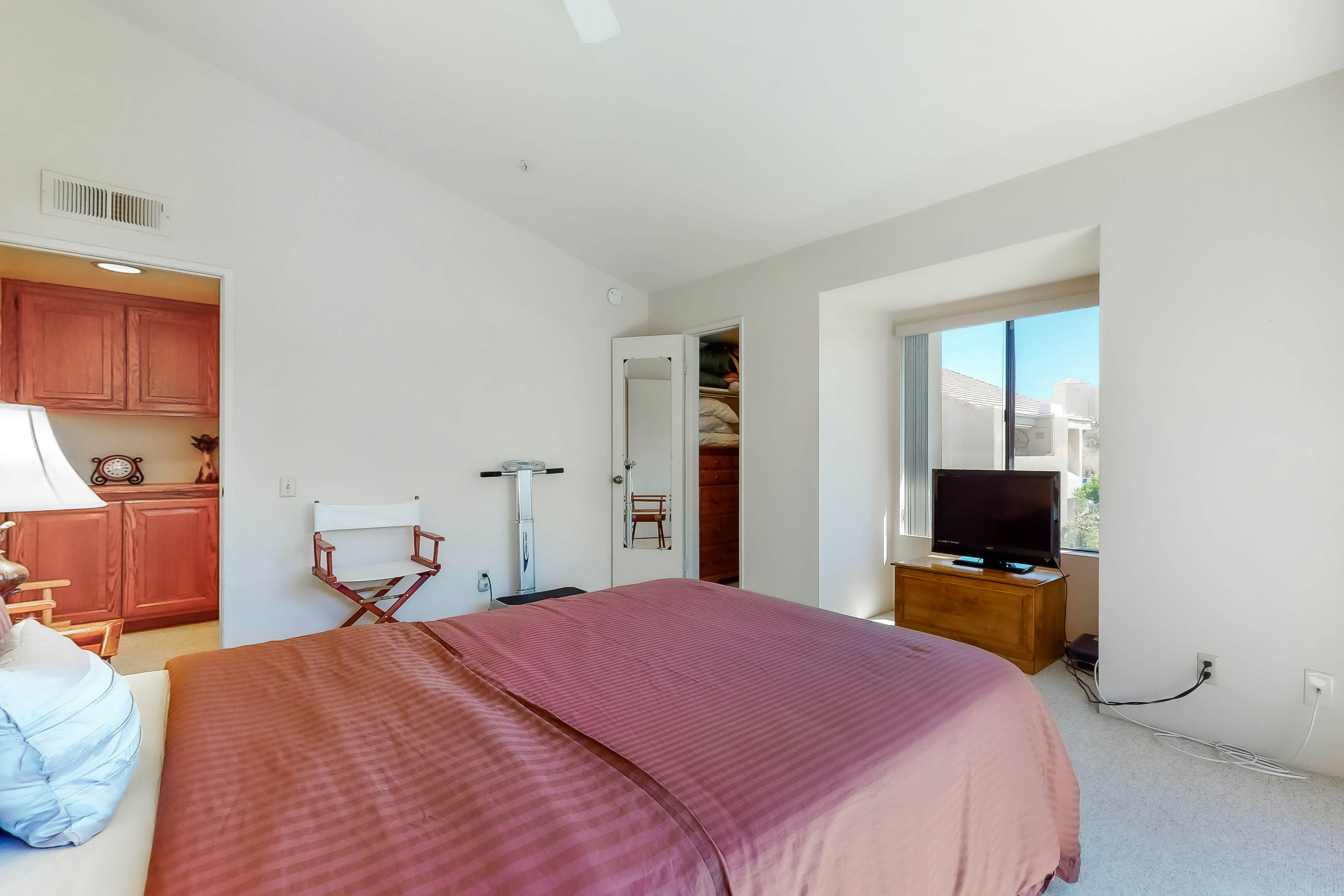 Plaza Villa Downtown Condo - 2877