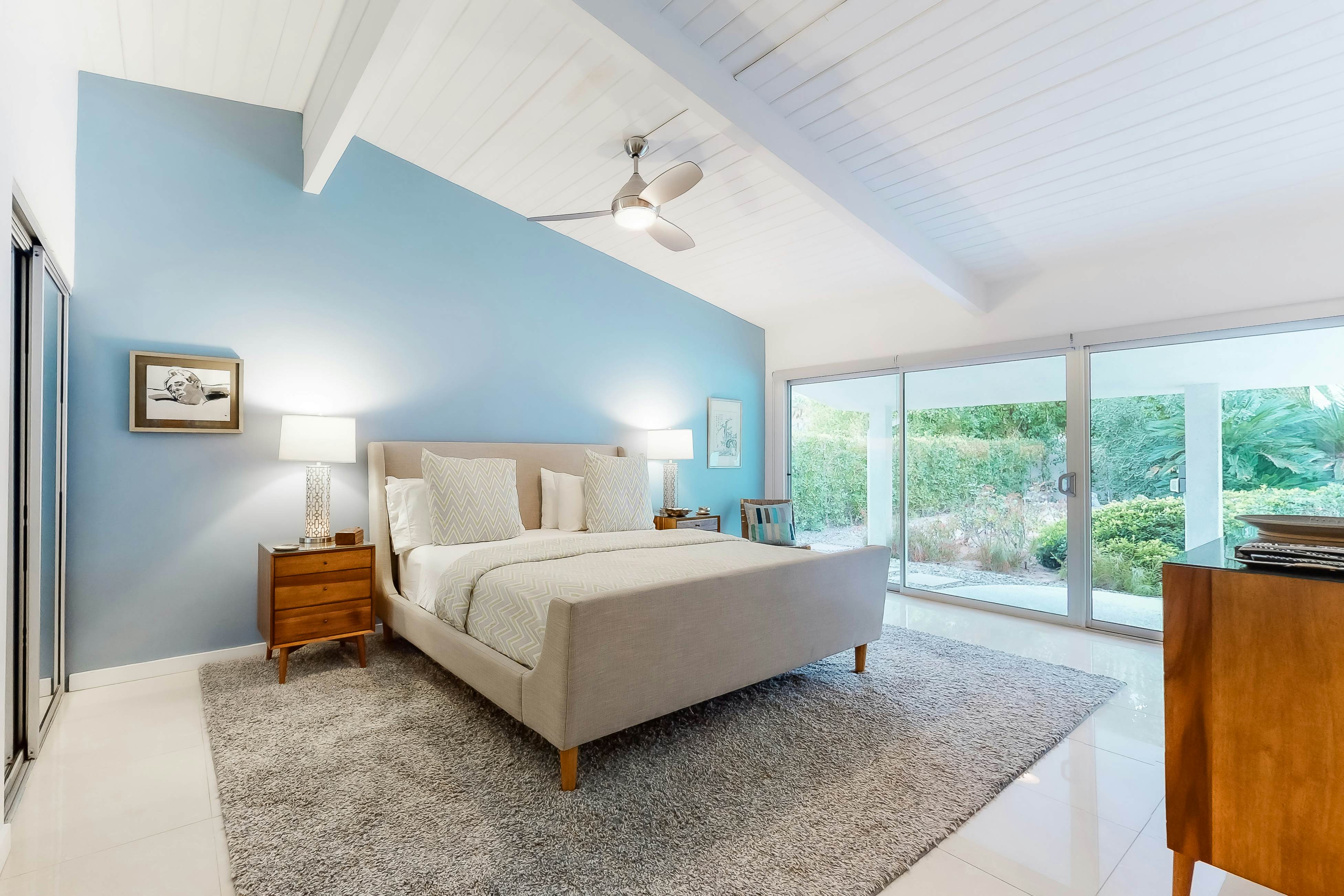 Palm Springs Style - 2875