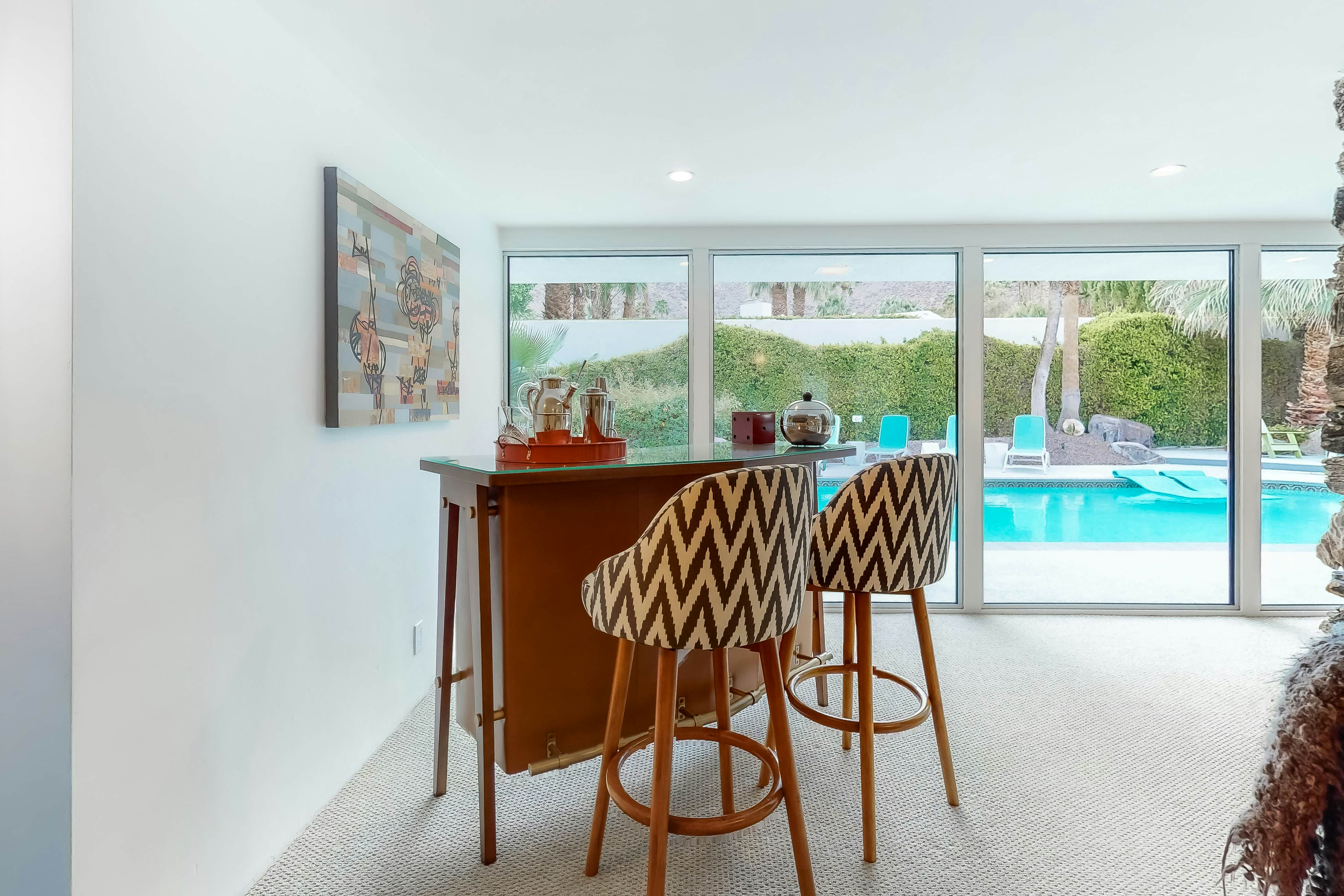 Palm Springs Style - 2875