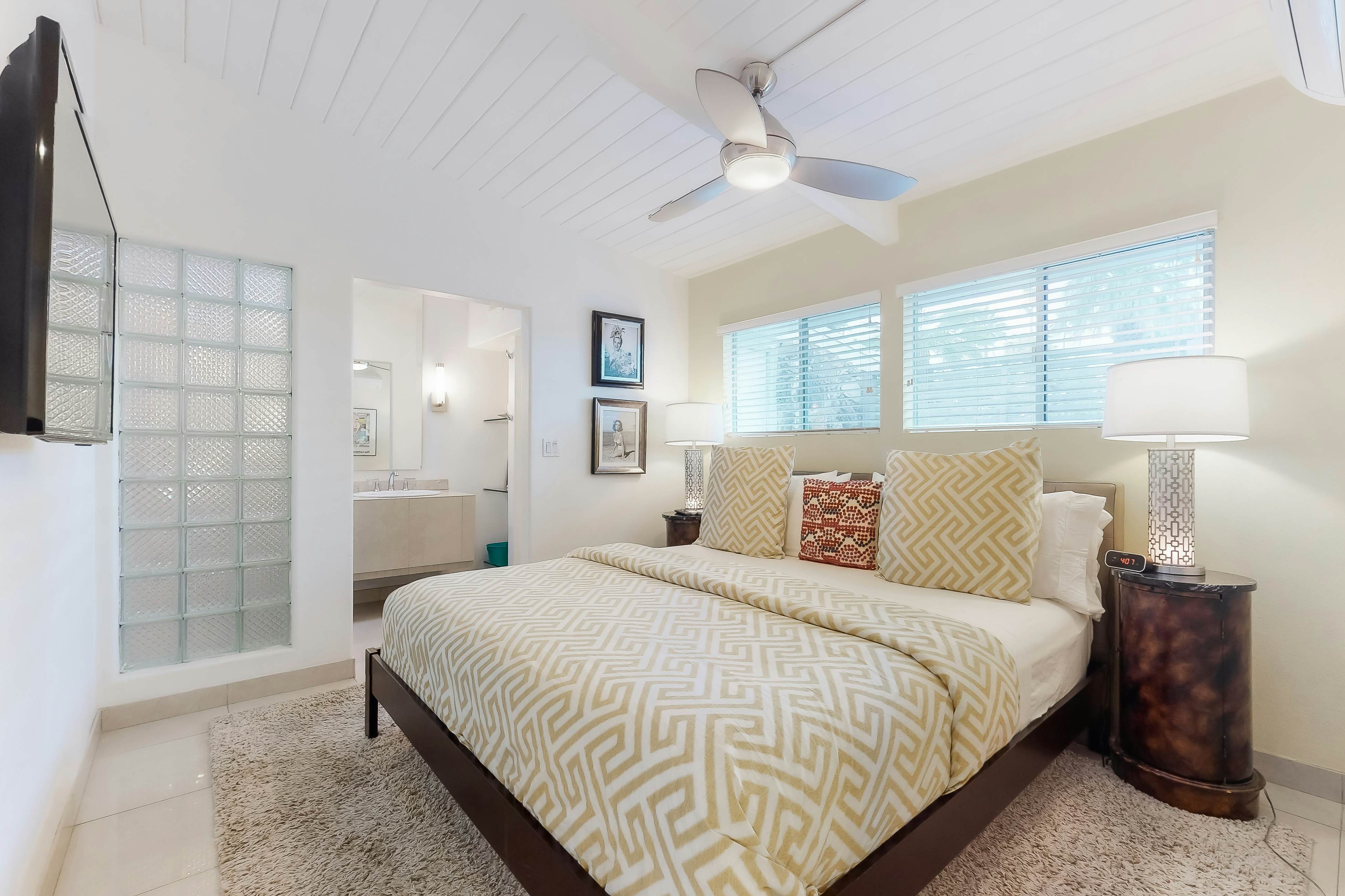 Palm Springs Style - 2875