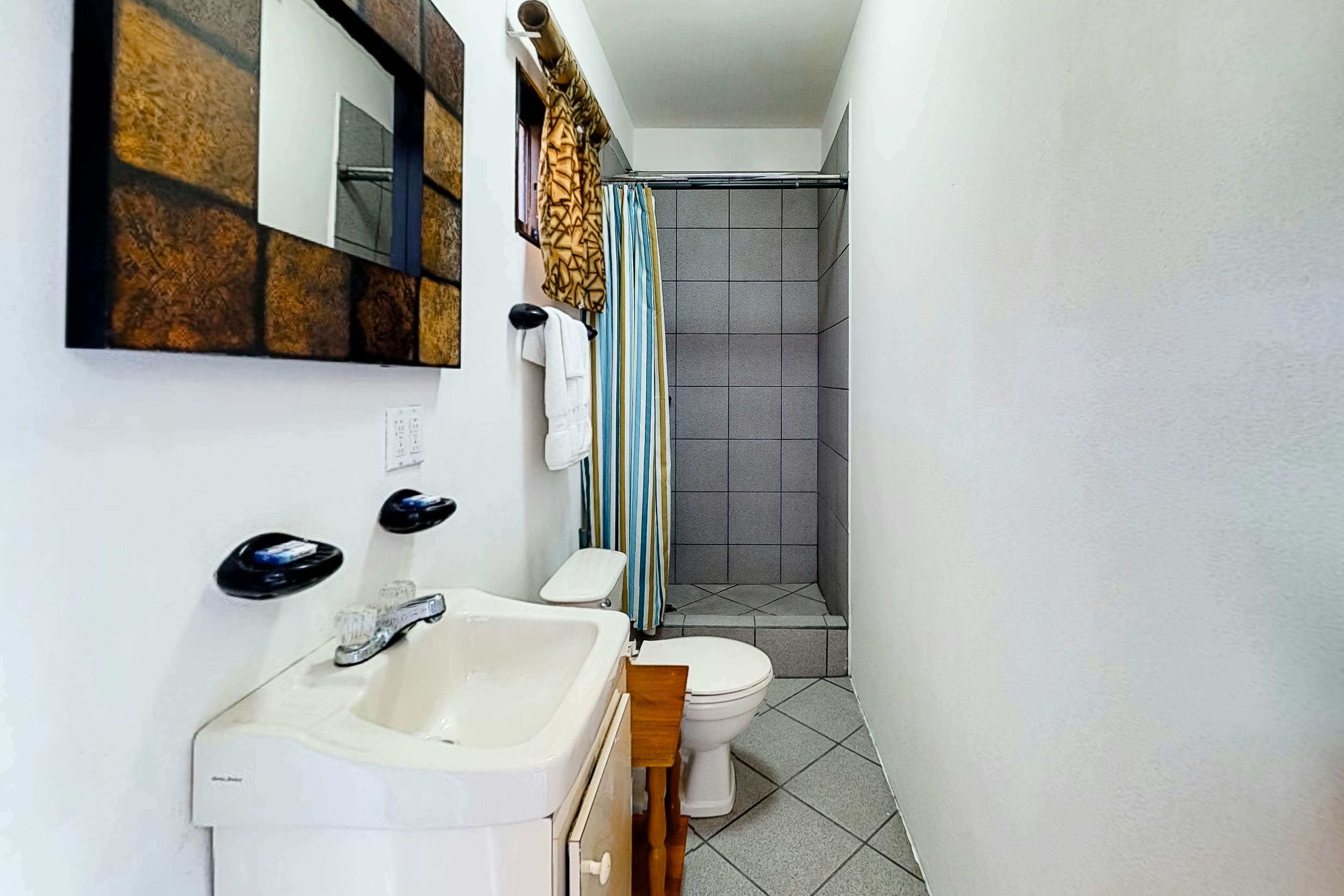 Witz Suite at Mayan Falls  -Gold Standard and Safe Corridor Certified