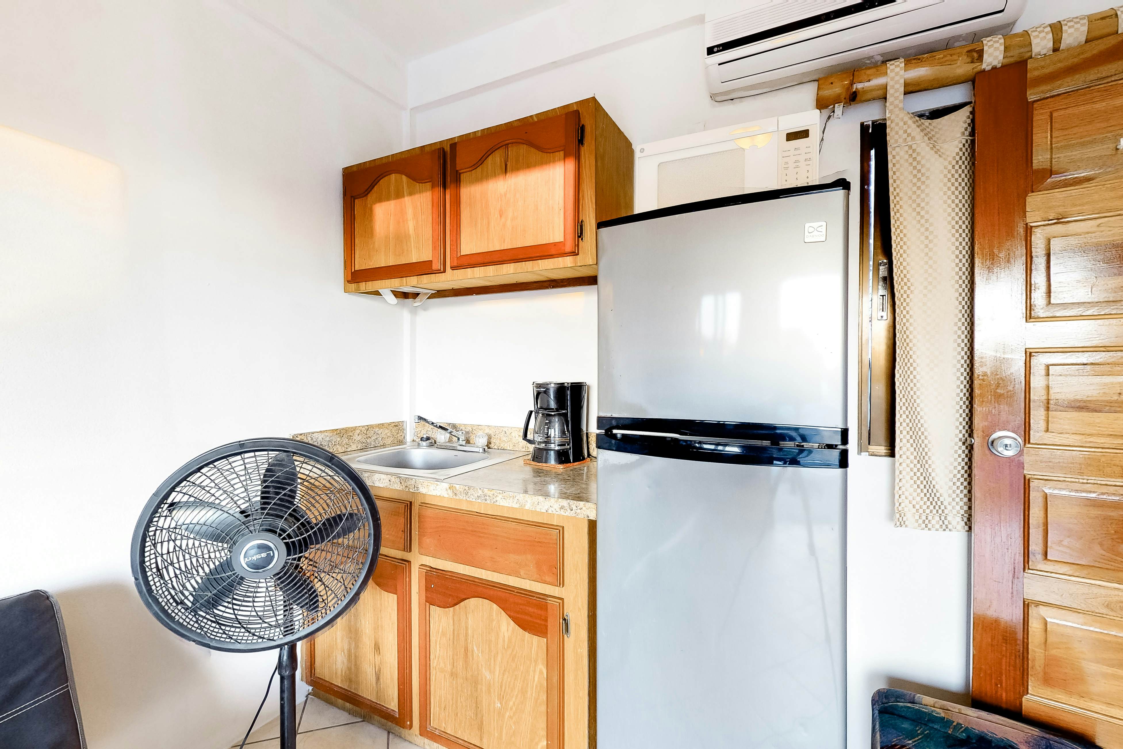 Muyal Suite at Mayan Falls -Gold Standard and Safe Corridor Certified