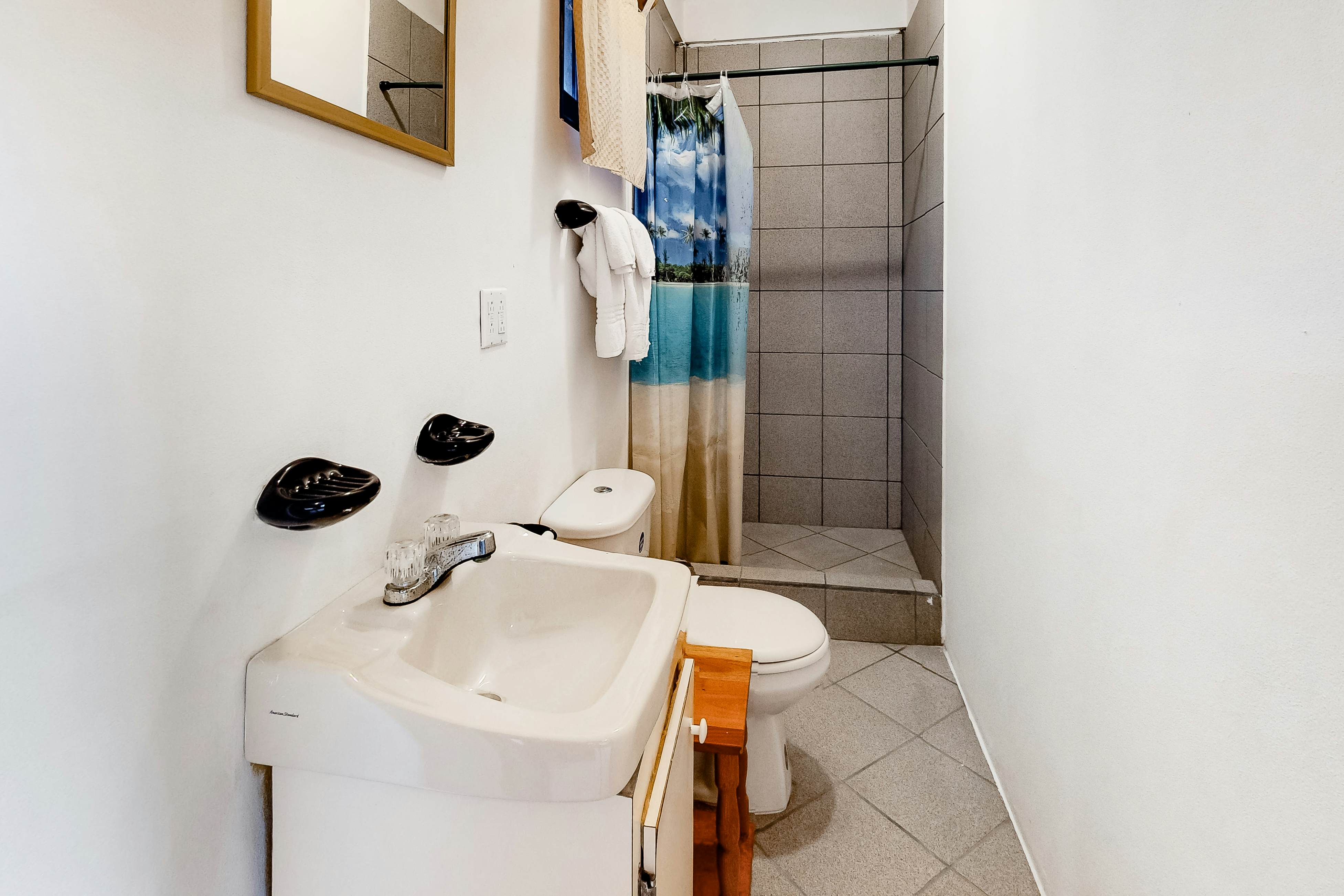 Muyal Suite at Mayan Falls -Gold Standard and Safe Corridor Certified