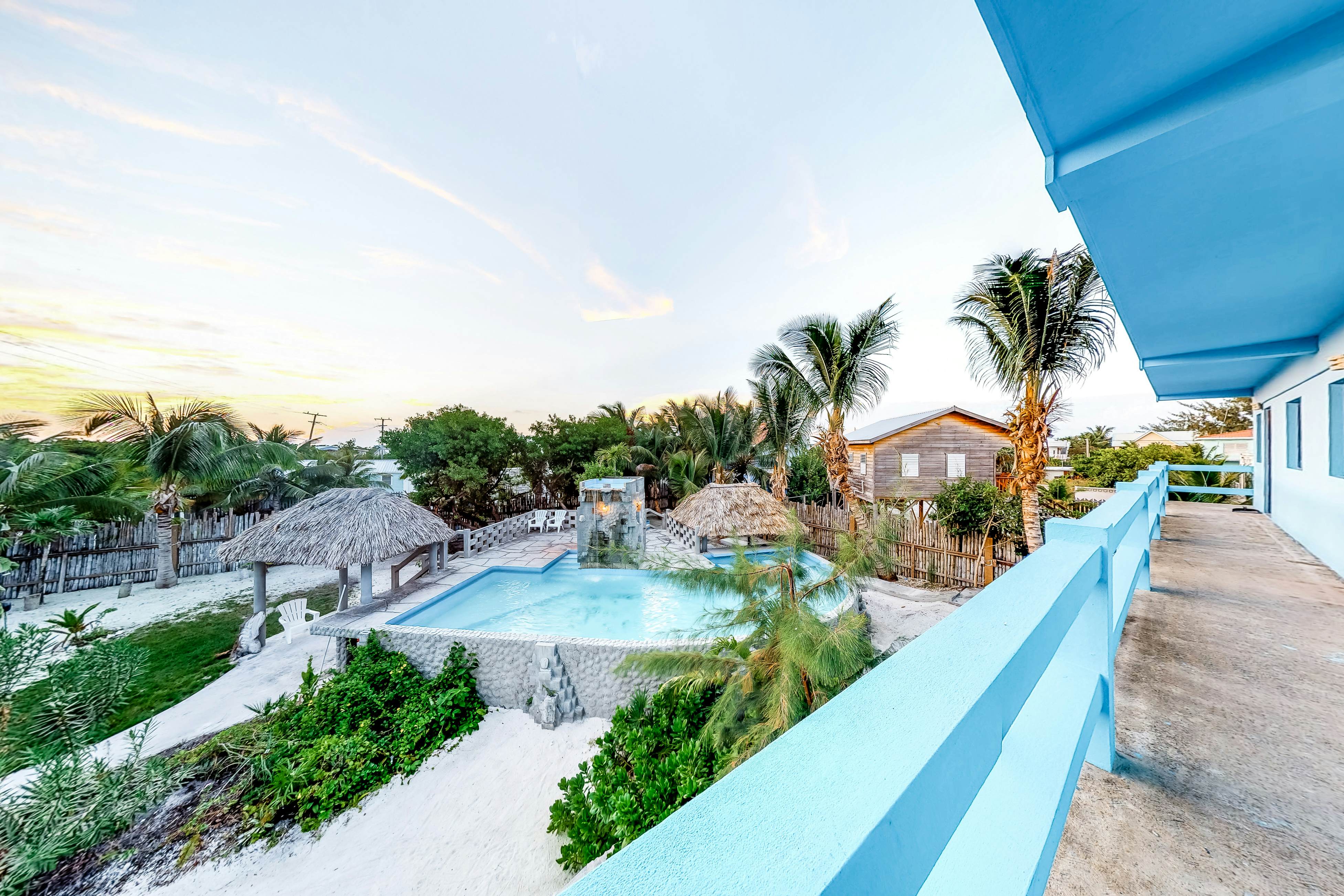 Muyal Suite at Mayan Falls -Gold Standard and Safe Corridor Certified