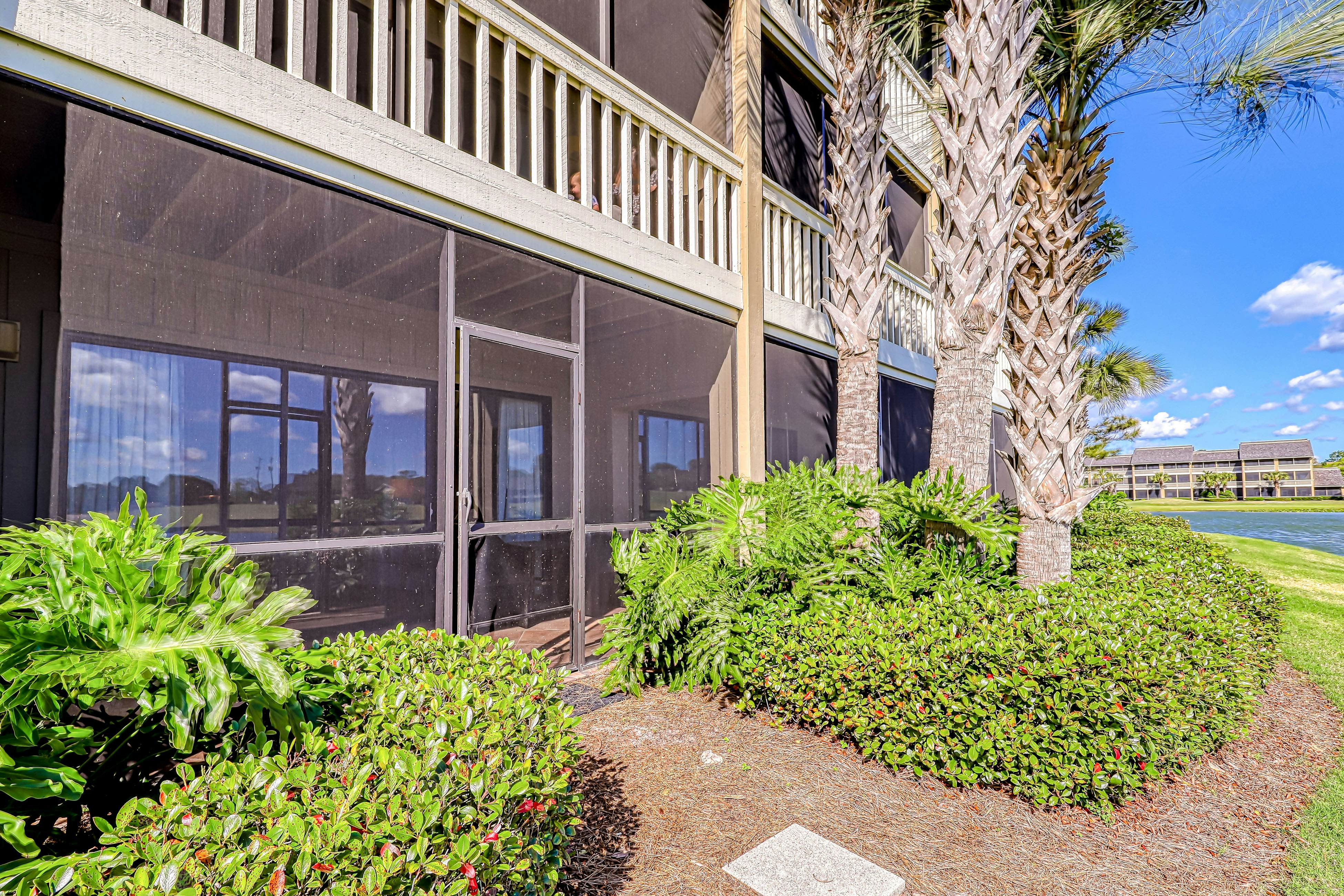 Seascape Lakefront Villas 405