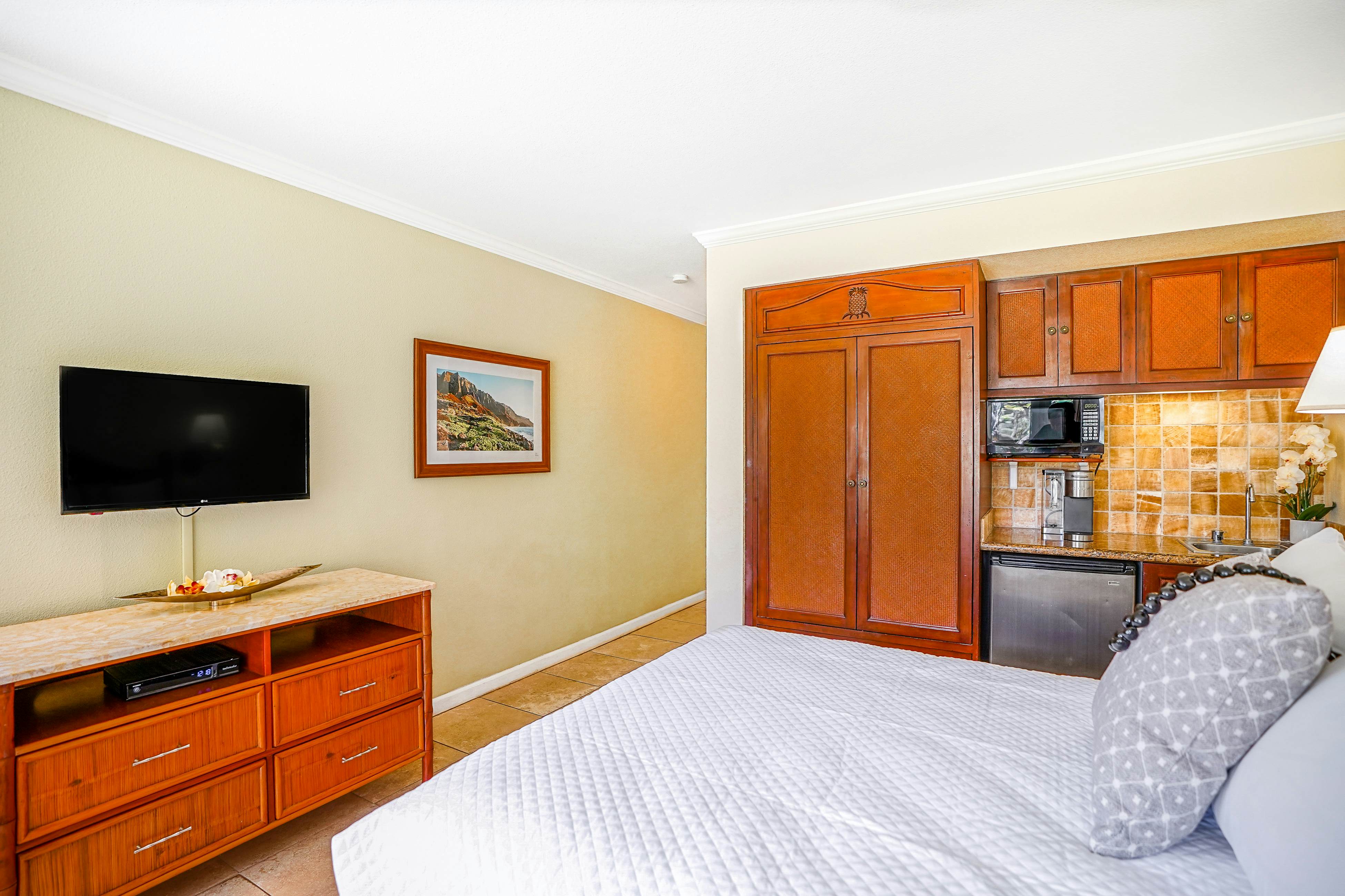 Islander on the Beach 172