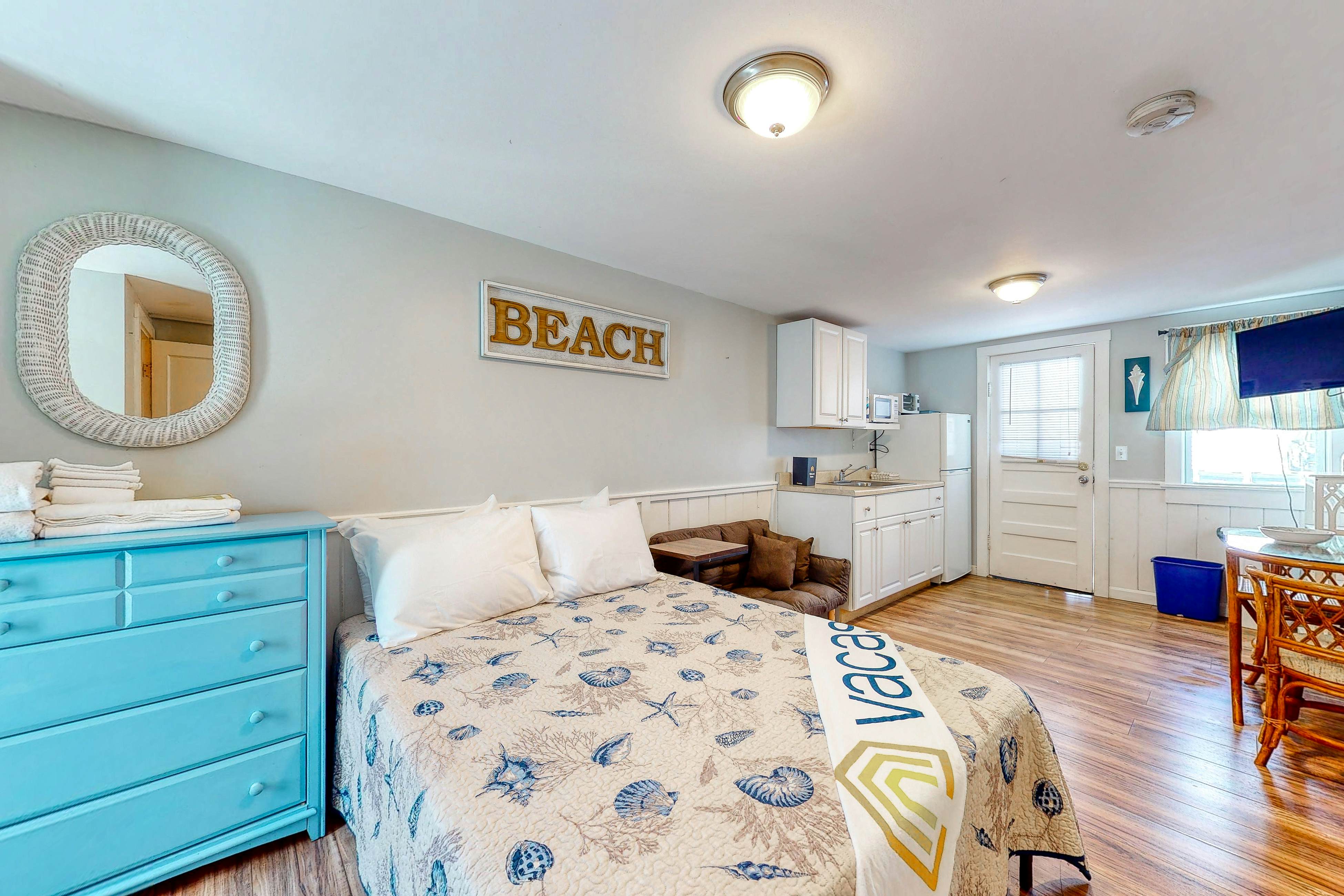 Hampton Condos Hampton Beach Rentals, Cottage Rentals, Vacation Rentals | Vacasa