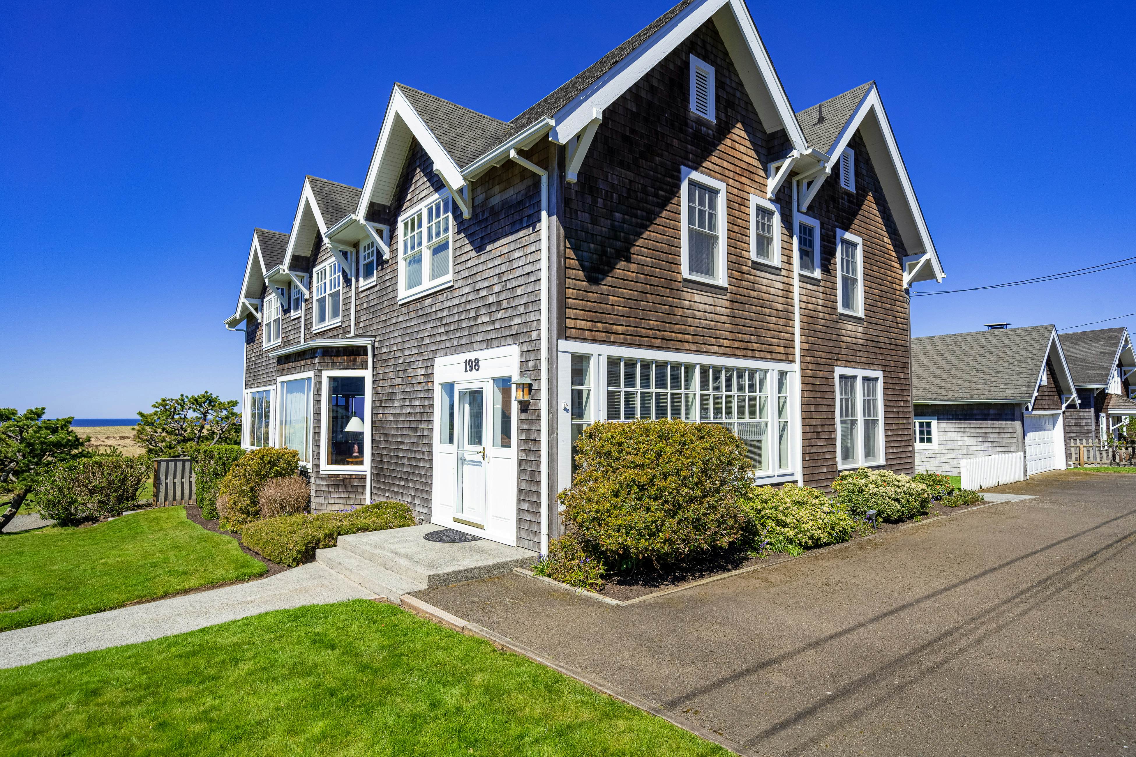 Gearhart Classic Vacation Rental 7 BD Gearhart, OR Vacation Rental