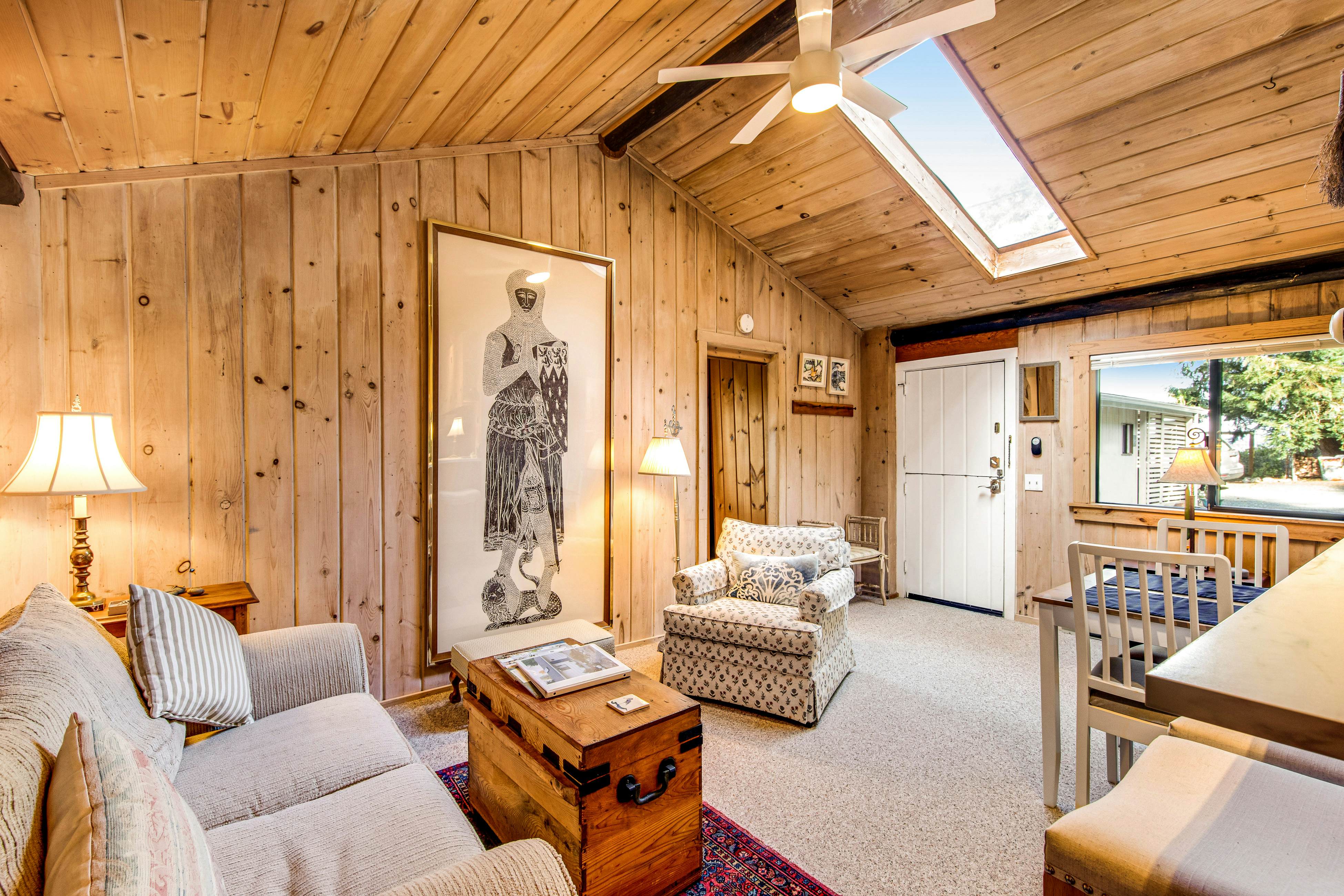 Cozy Cottage by the Sea