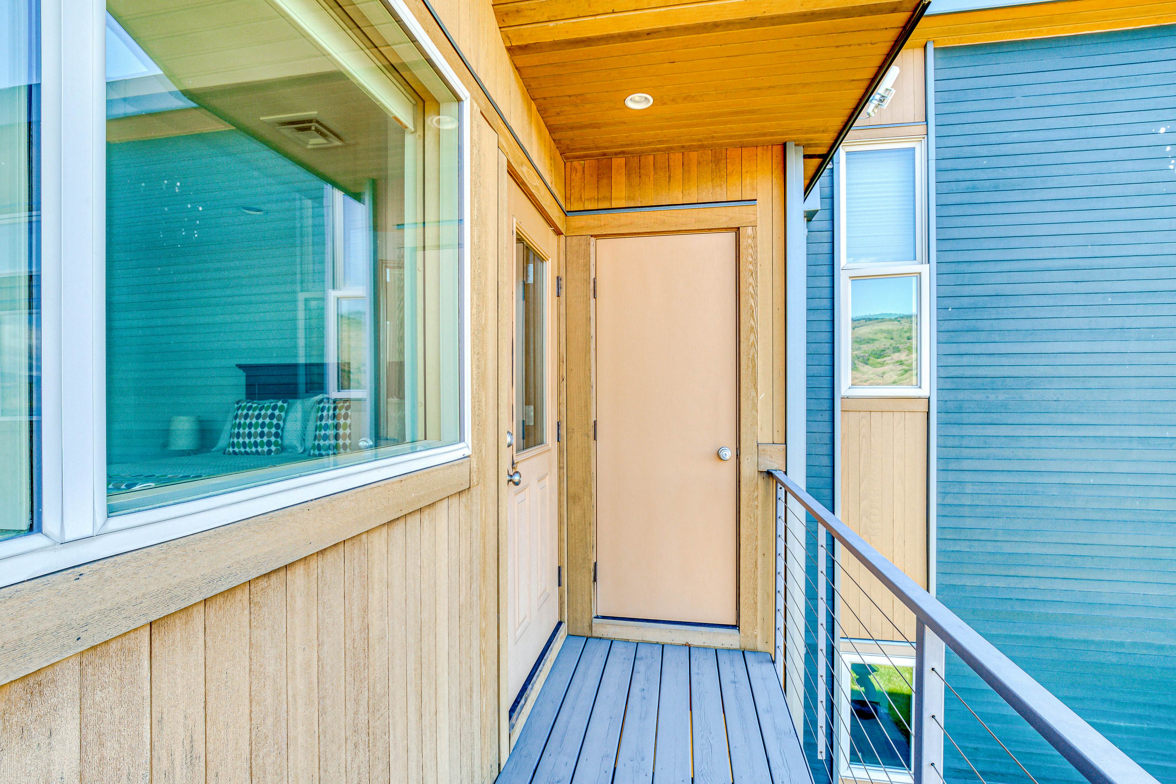 Mosier Creek Place 2 BD Mosier, OR Vacation Rental Vacasa