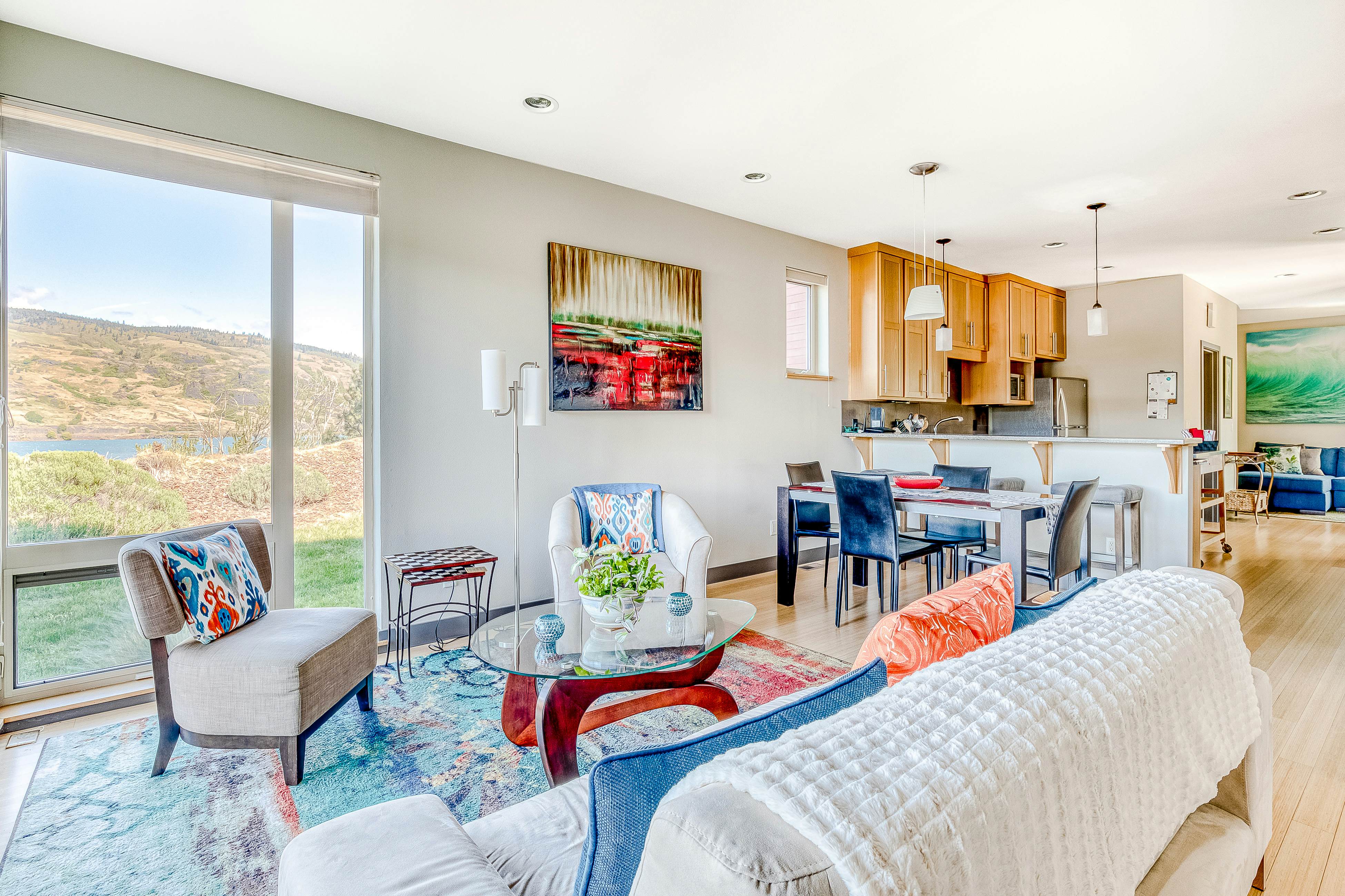 Mosier Creek Place 2 BD Mosier, OR Vacation Rental Vacasa