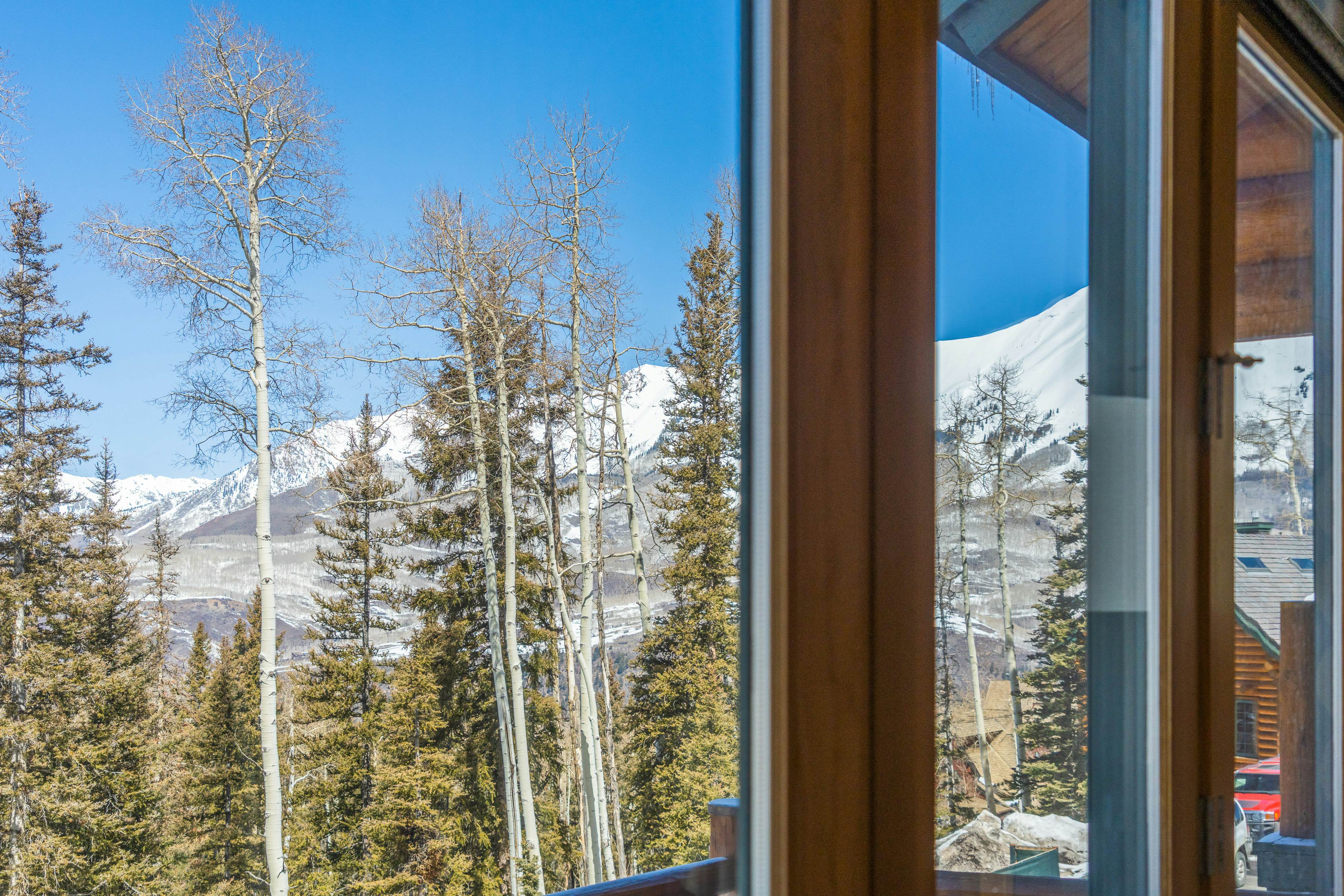 Sundance Lodge - 108 Lodges Lane