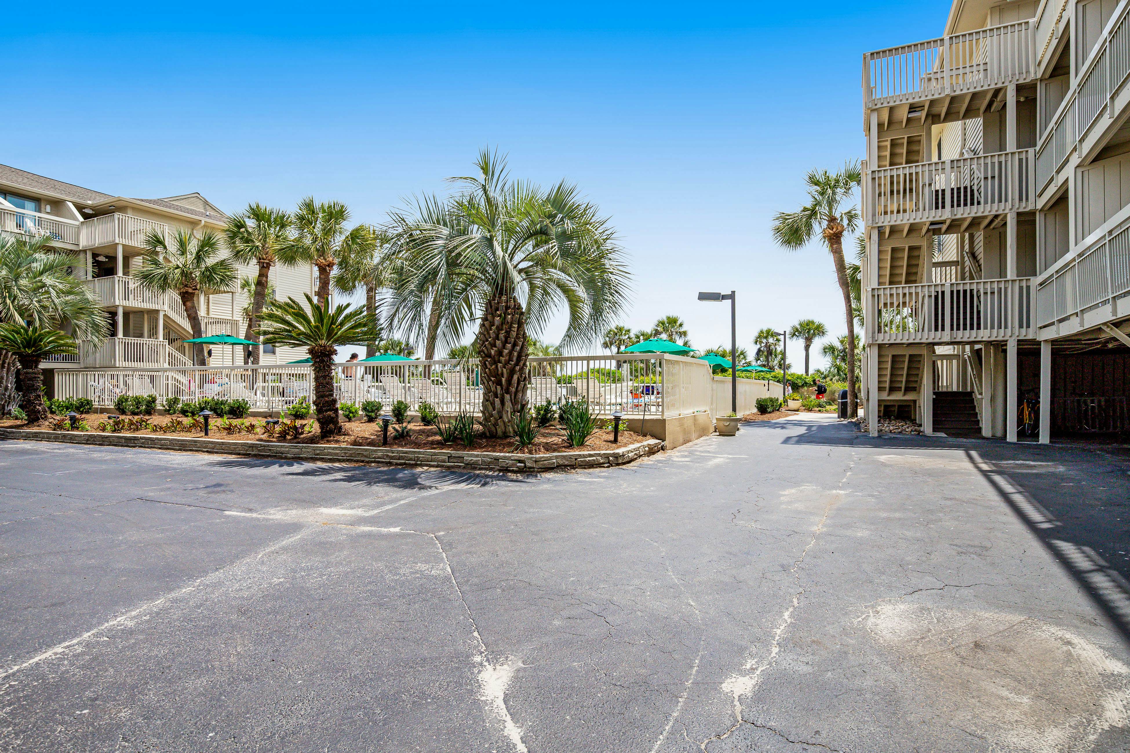 Breakers 306 1 BD Hilton Head, SC Vacation Rental Vacasa