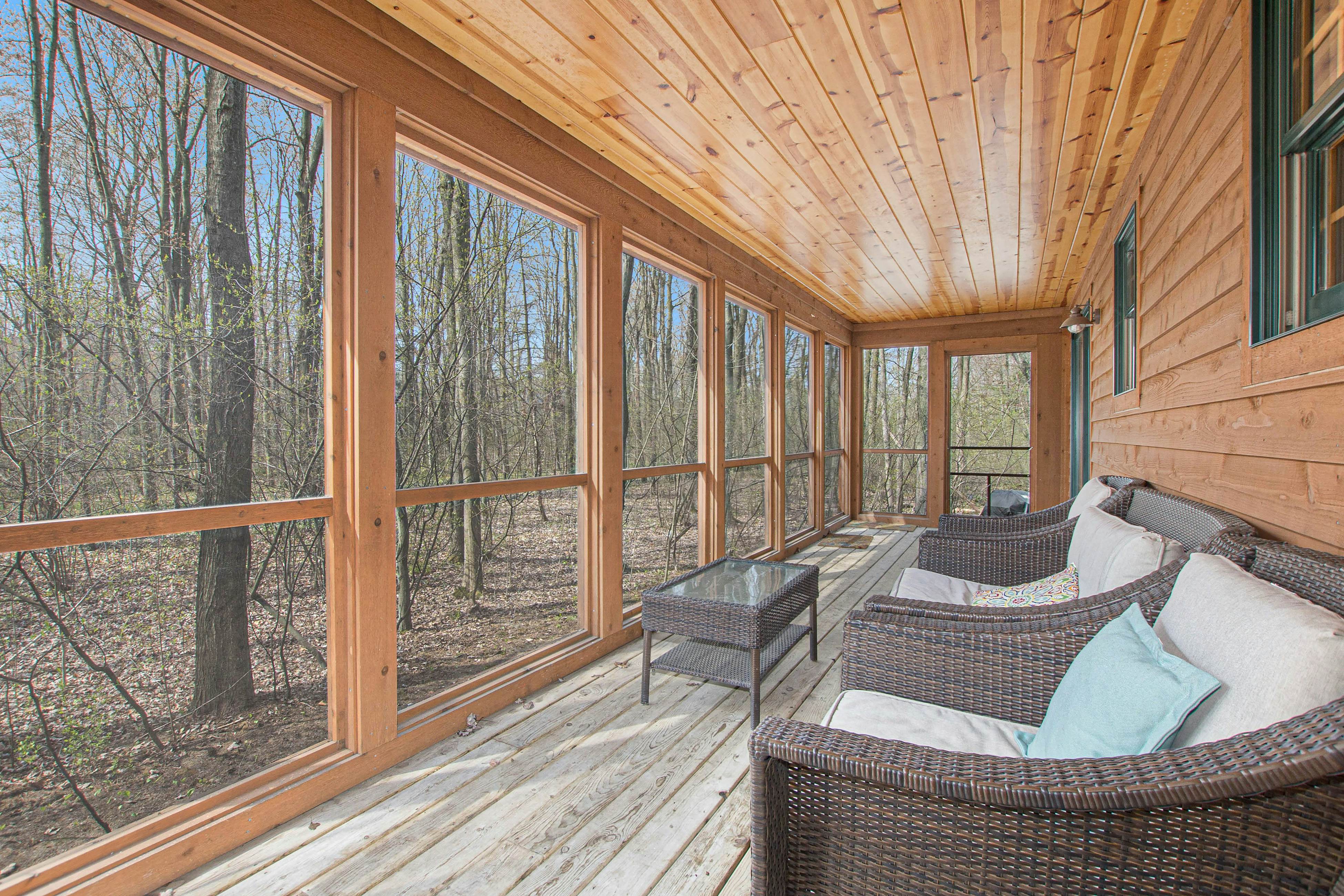 Kingfisher Cove Cabin 28