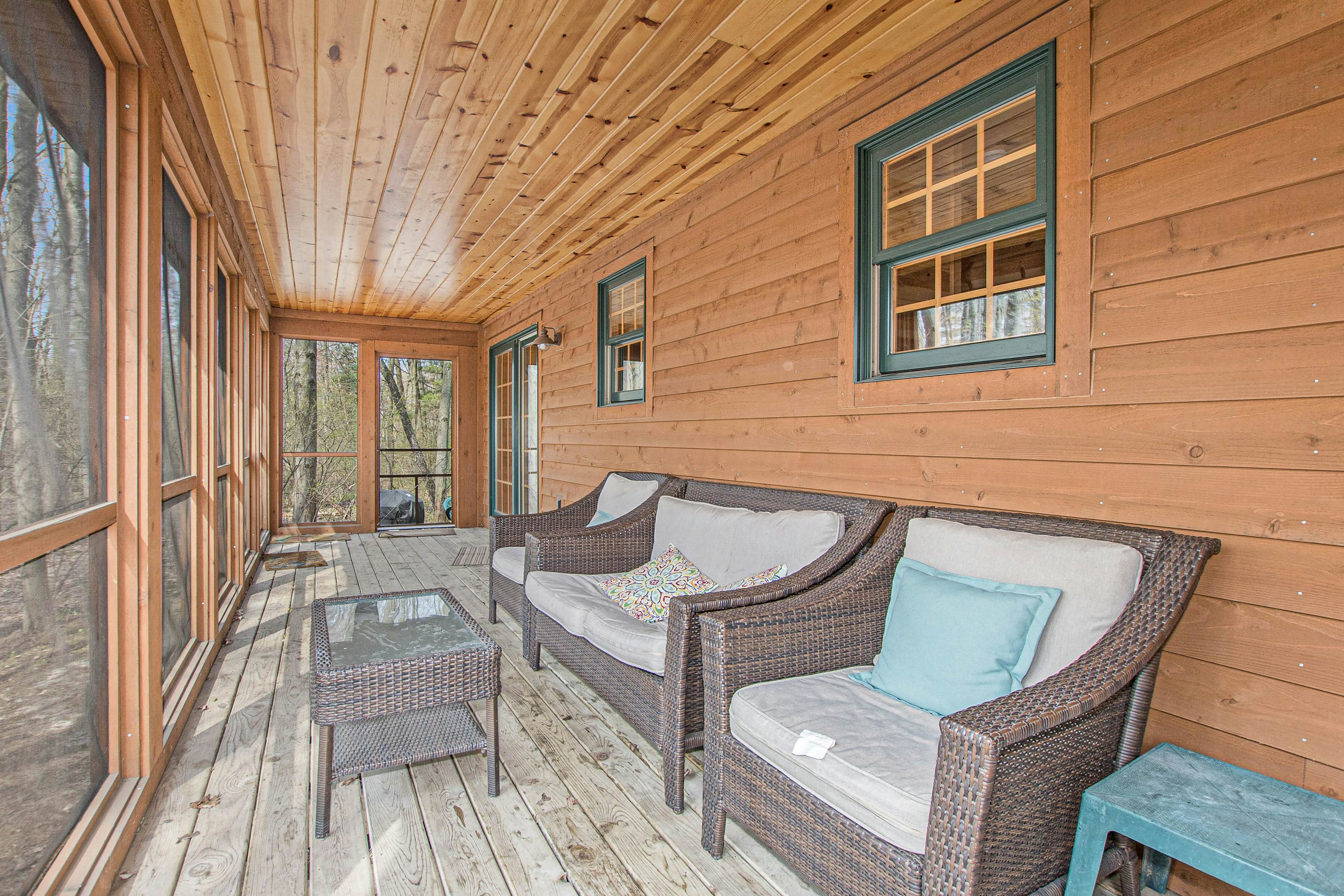 Kingfisher Cove Cabin 28