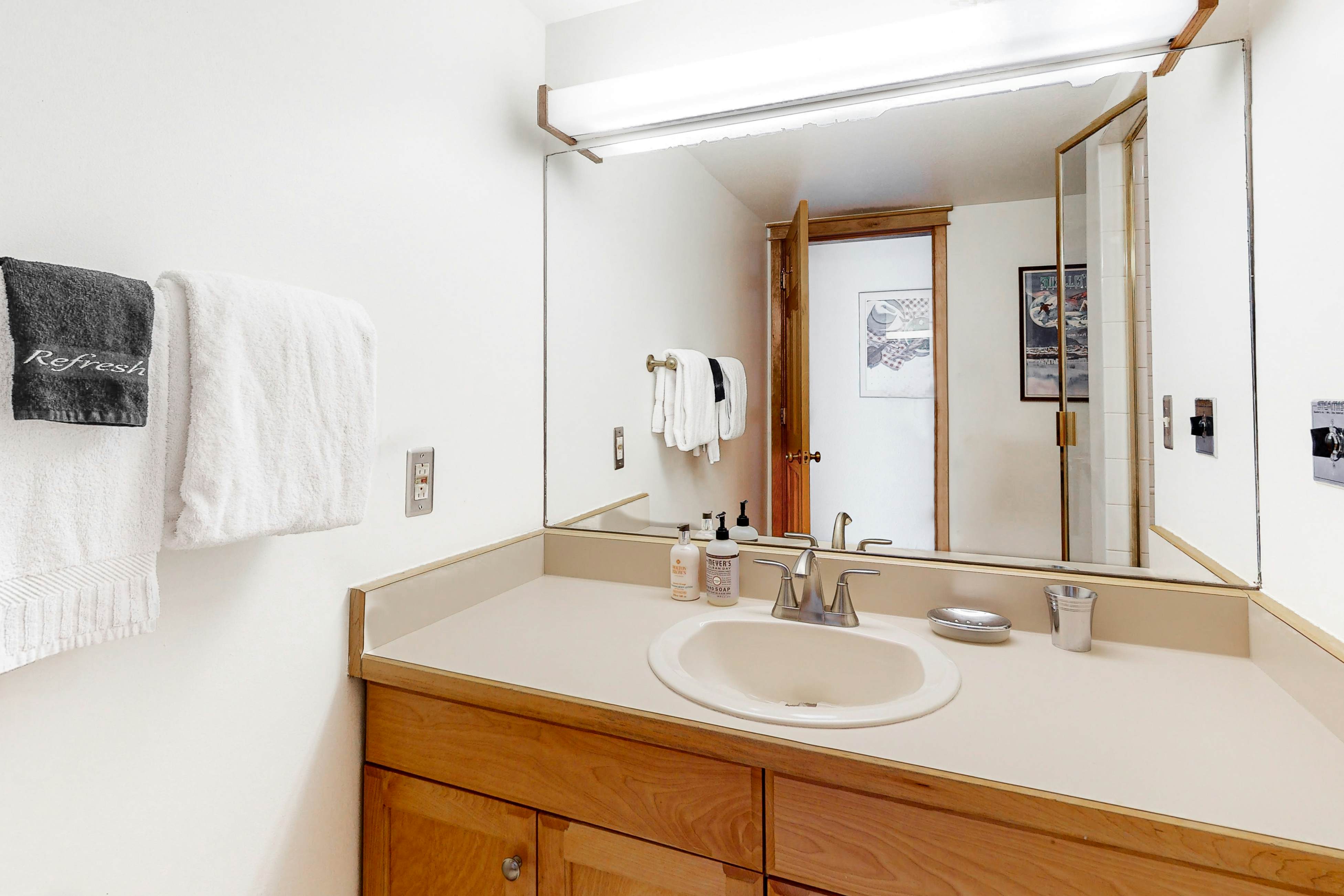 Smuggler Condos E - Smuggler Way