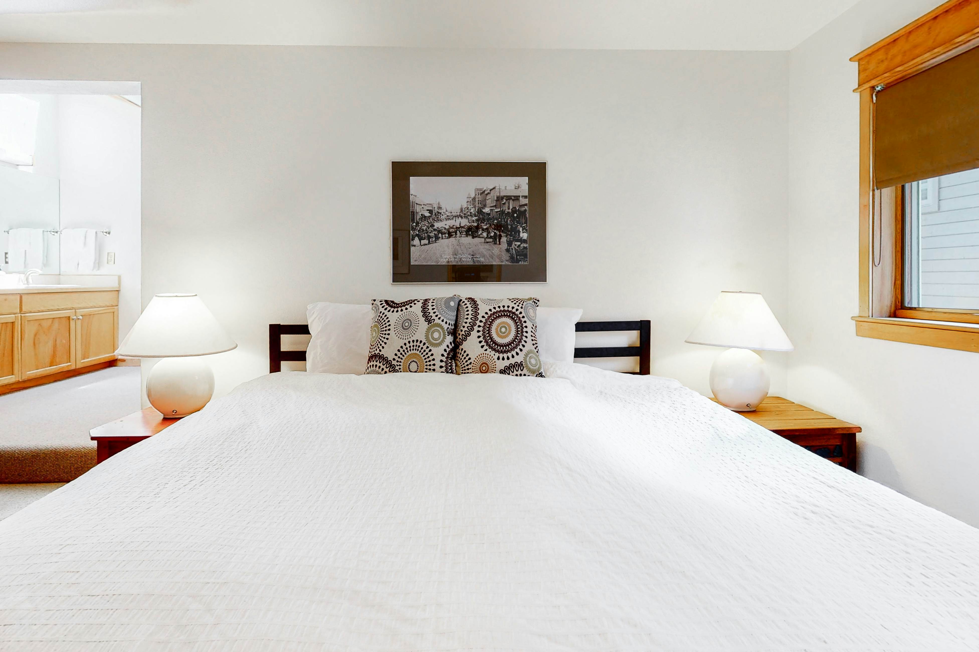 Smuggler Condos E - Smuggler Way