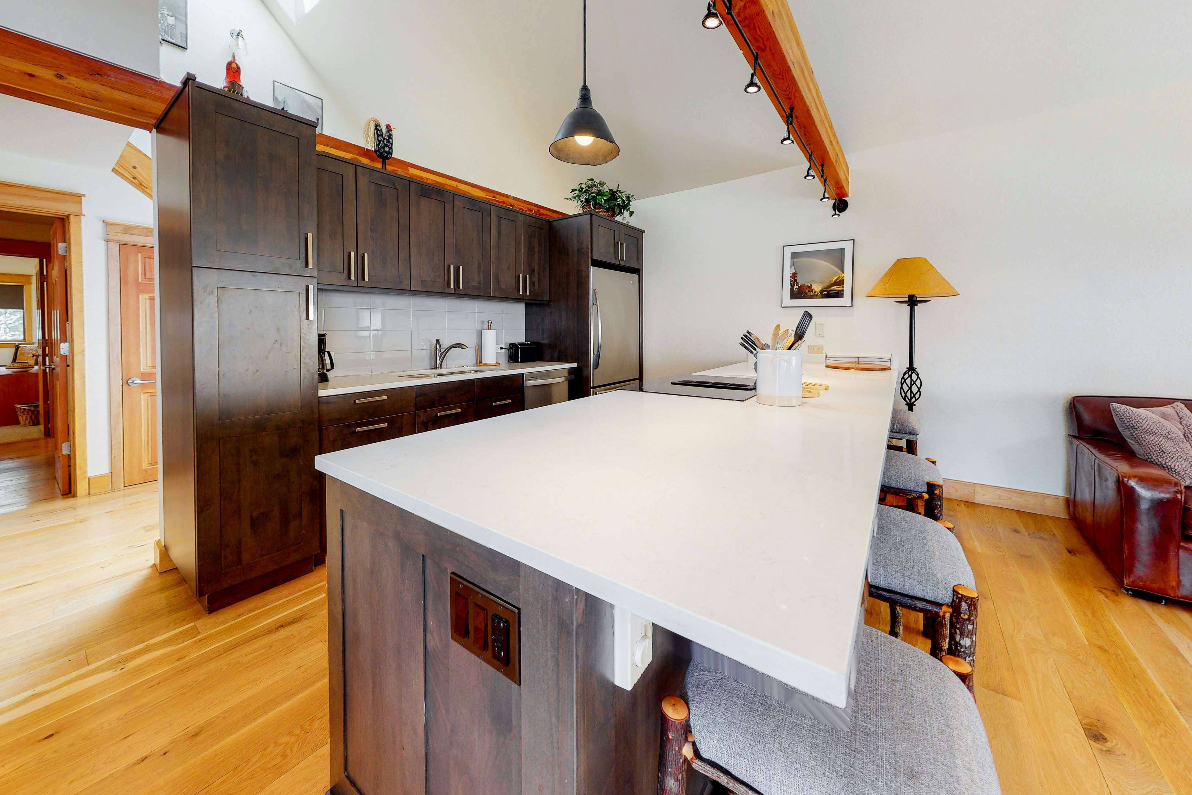 Smuggler Condos E - Smuggler Way