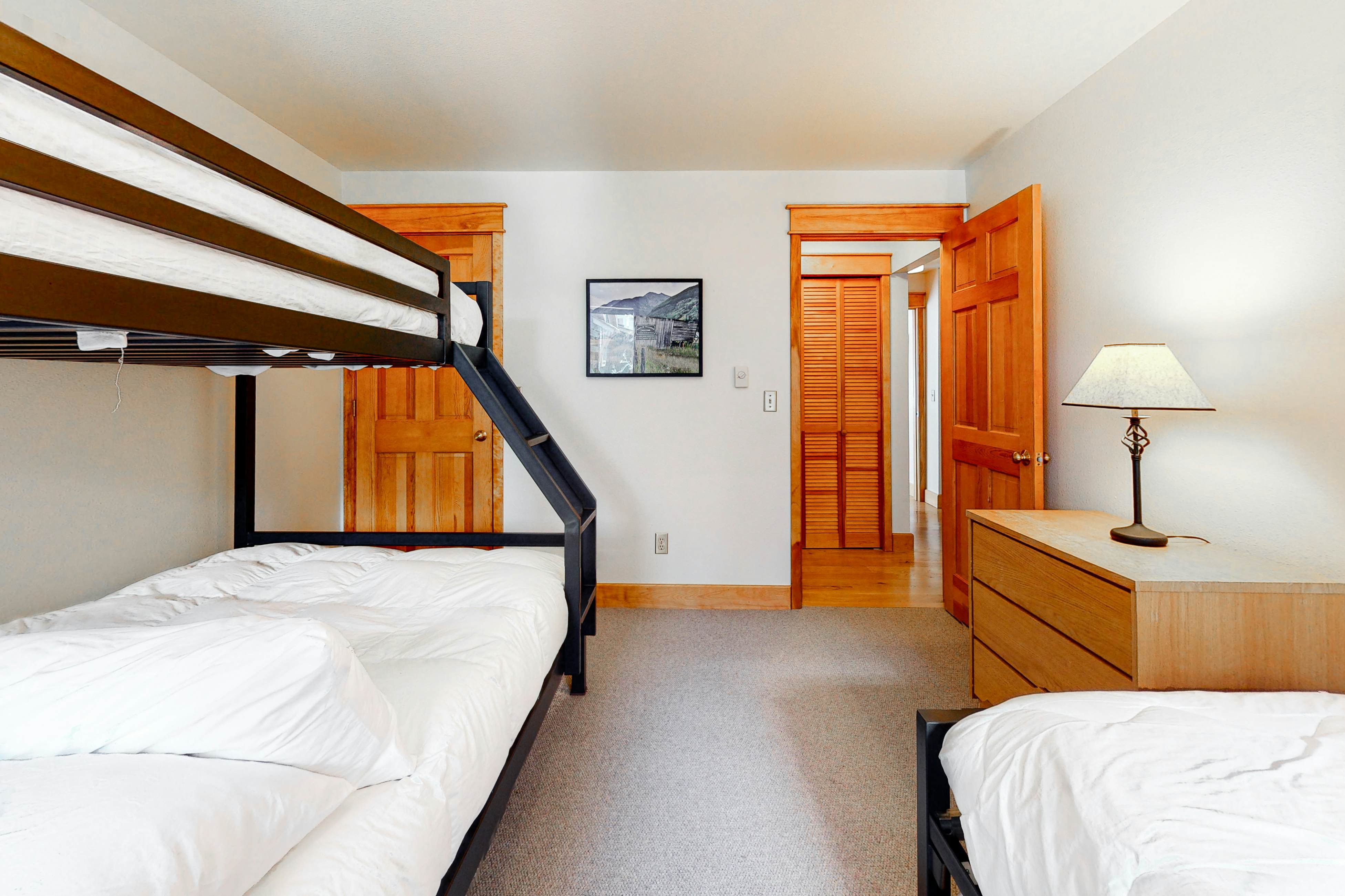 Smuggler Condos E - Smuggler Way