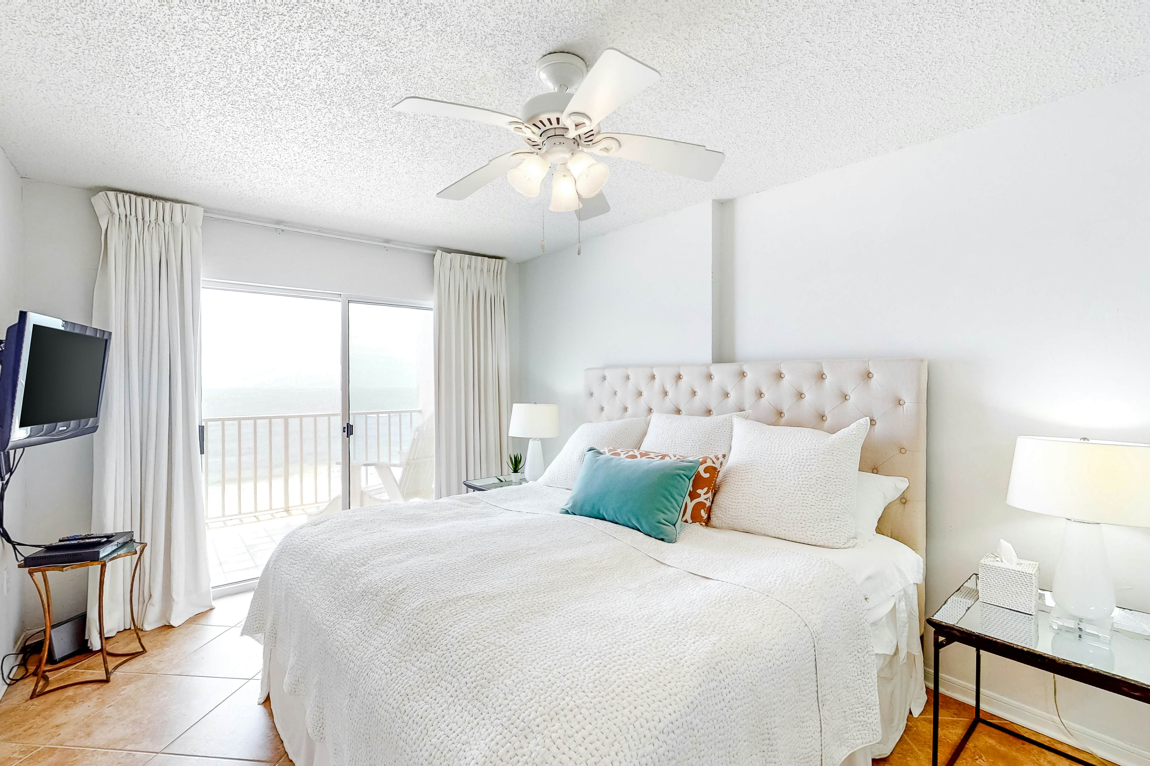 Ocean House I 1502 - C'est La Vie