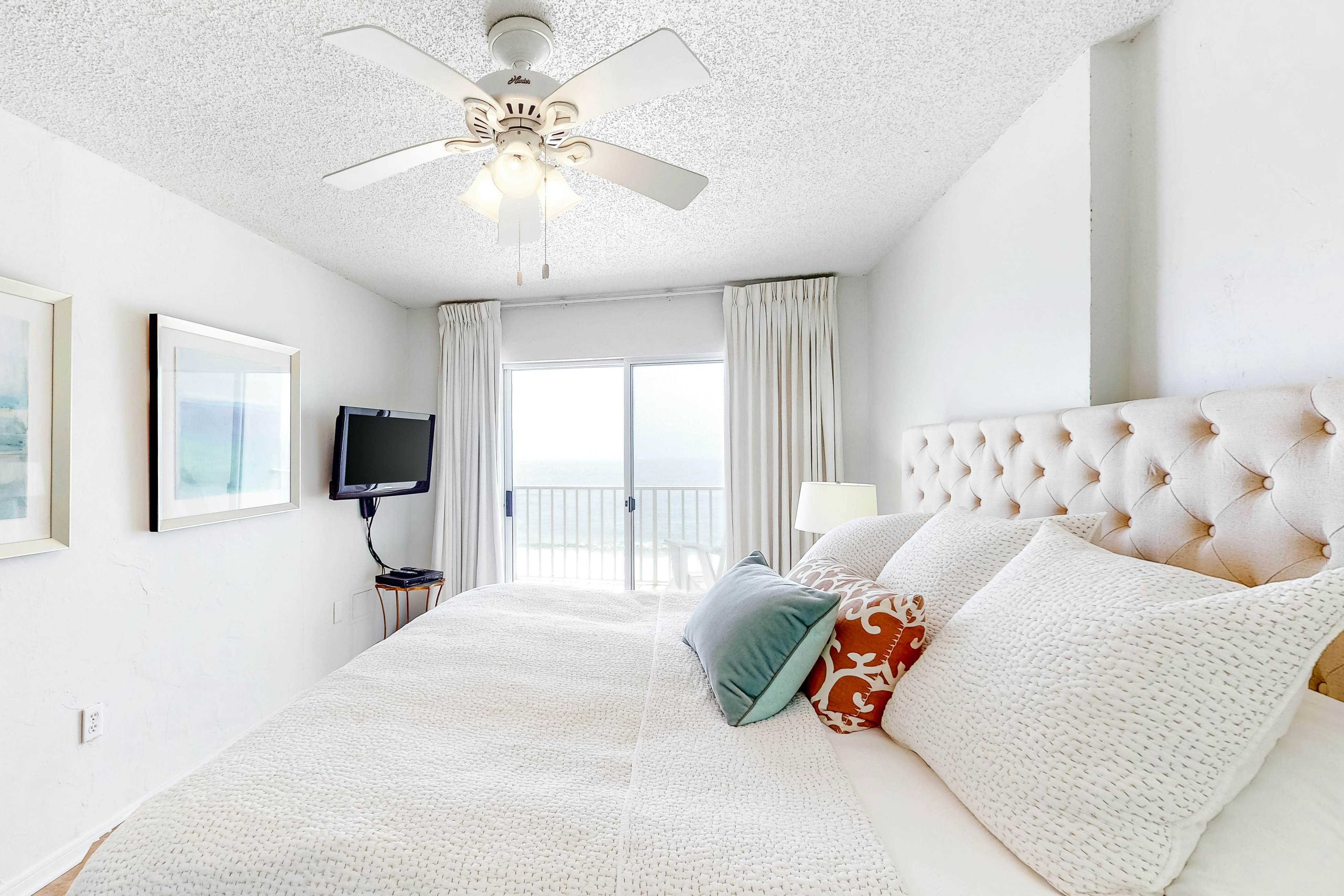 Ocean House I 1502 - C'est La Vie