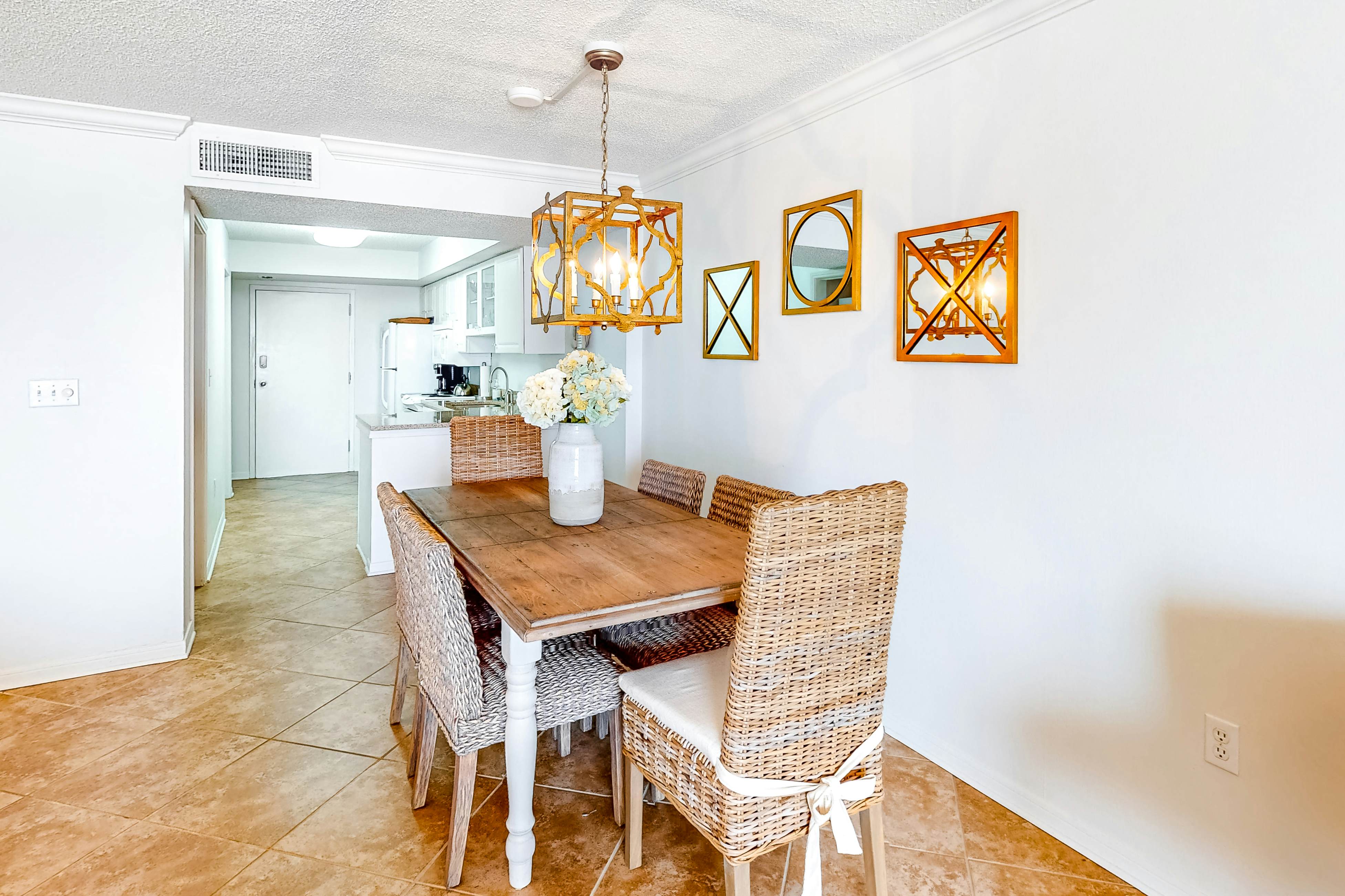 Ocean House I 1502 - C'est La Vie