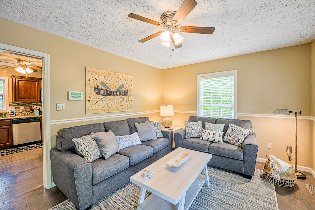 Lake Therapy 3 BD Louisa, VA Vacation Rental Vacasa