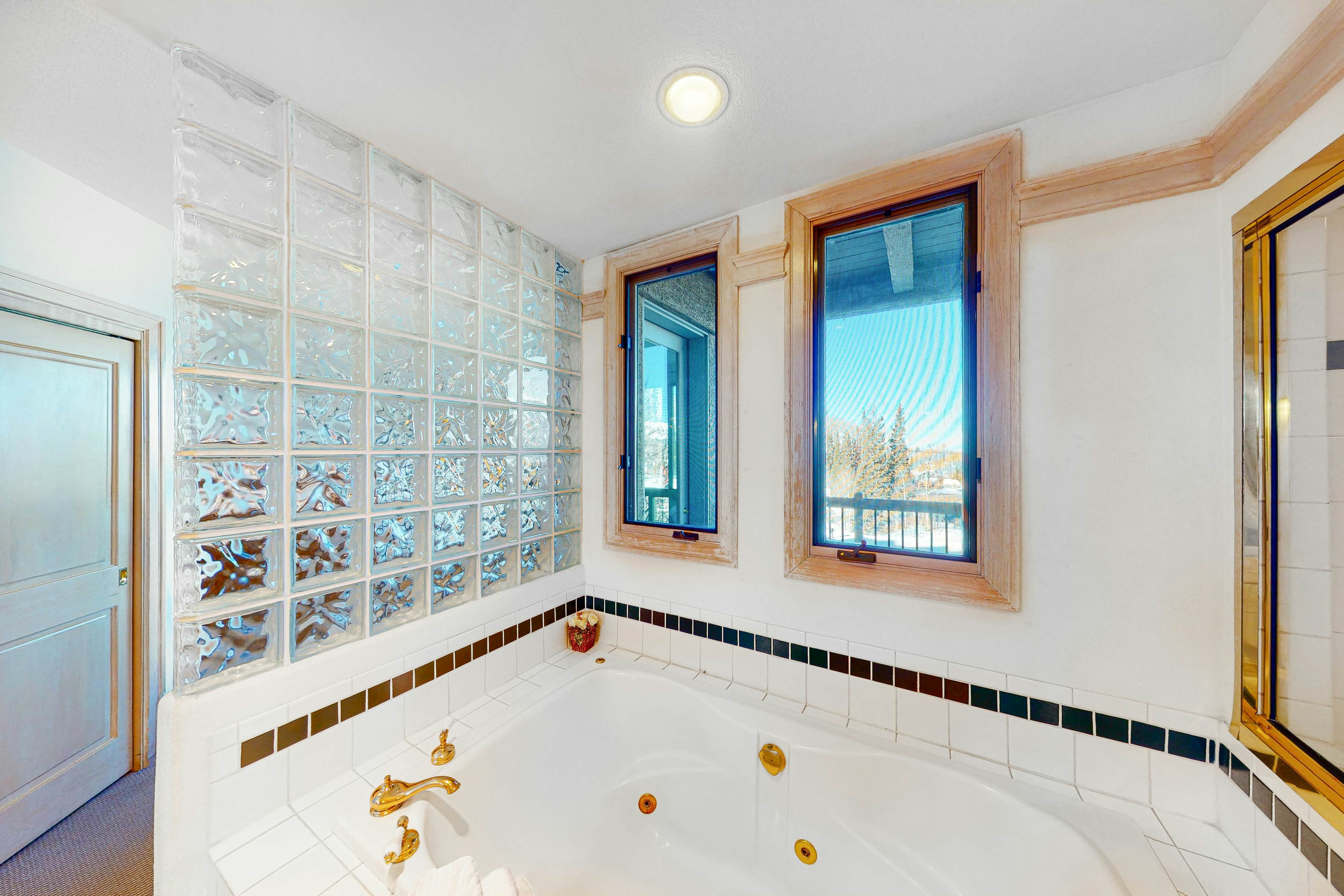 Lorian 14 - Lorian Vistas