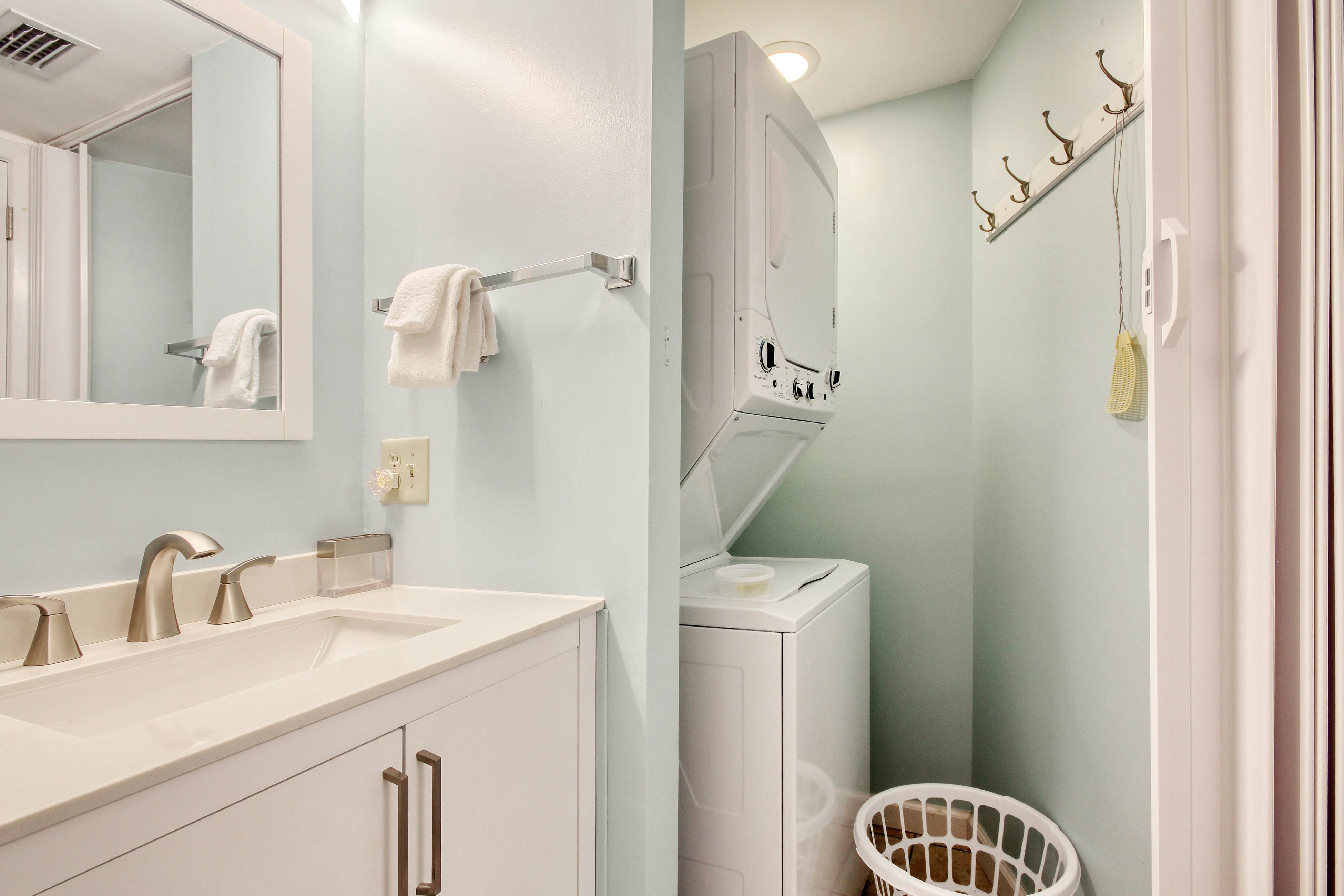 Sands Beach Club 1015 - Bright Shores 