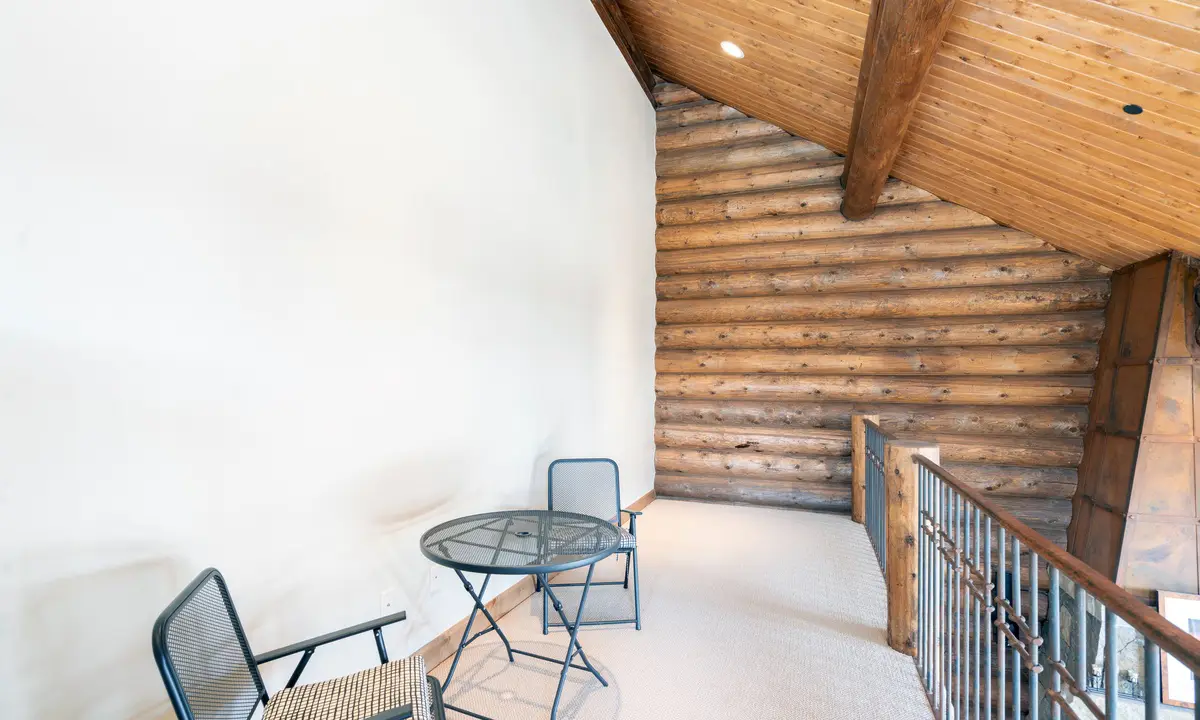 Lodges on Sundance #9 - 118 Lodges Lane - Pine Palace