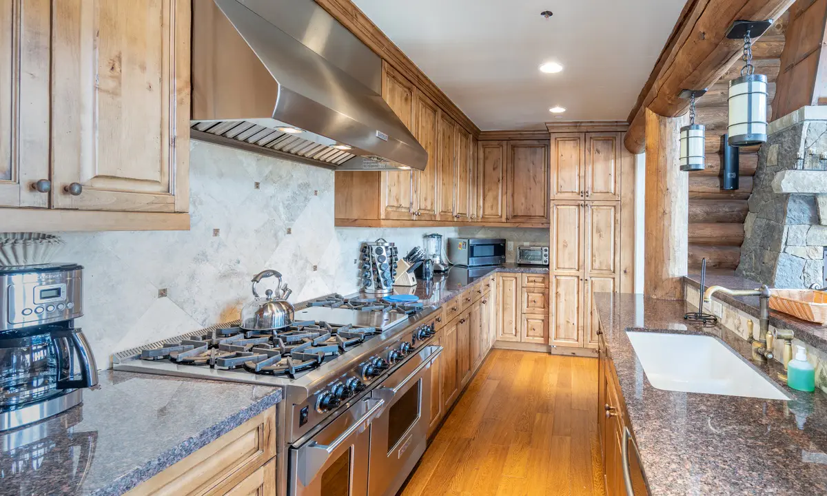 Lodges on Sundance #9 - 118 Lodges Lane - Pine Palace