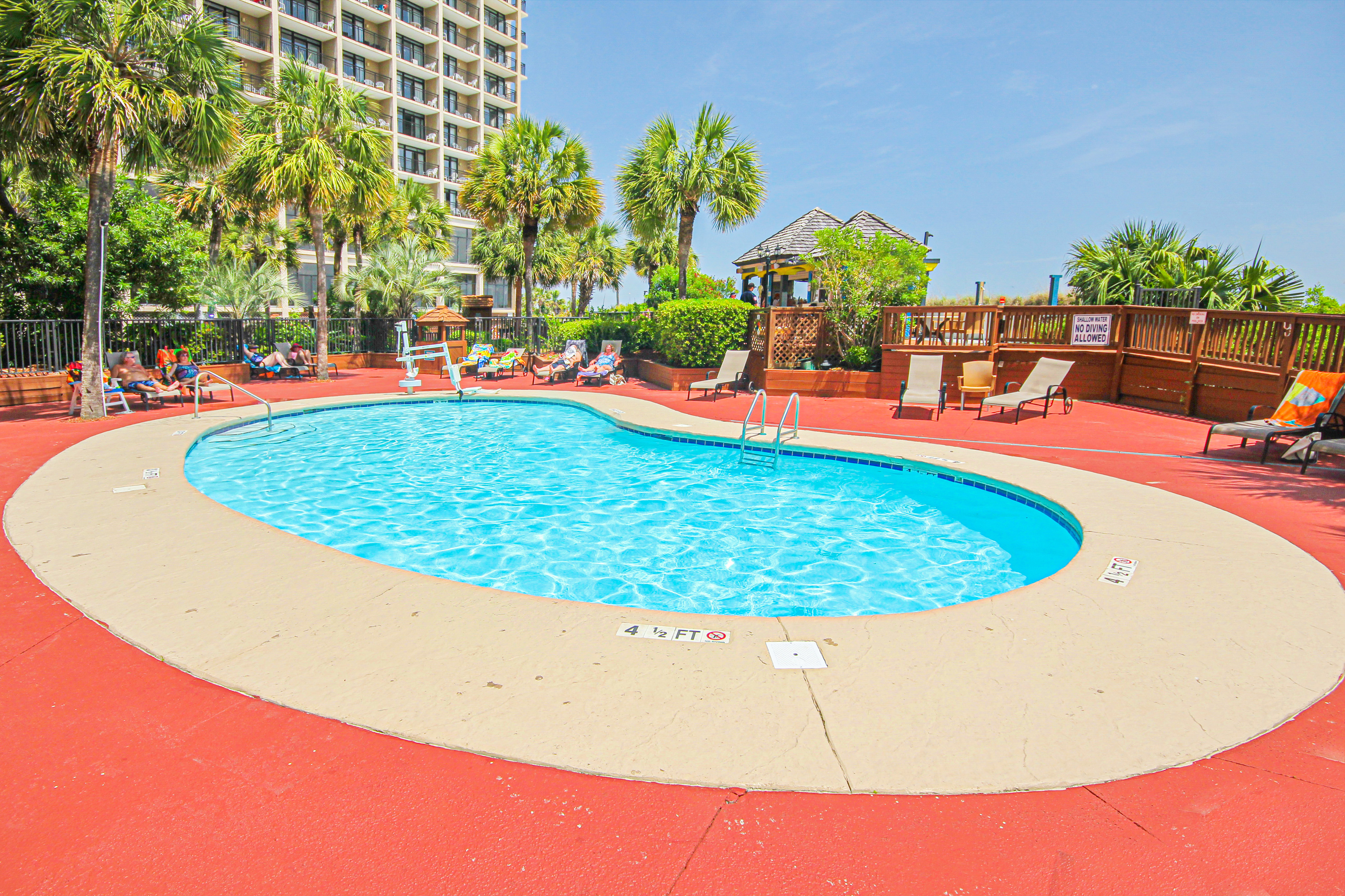 Oceanfront snowbird-friendly condo with beach views, hot tubs, pools, lazy  river - Myrtle Beach