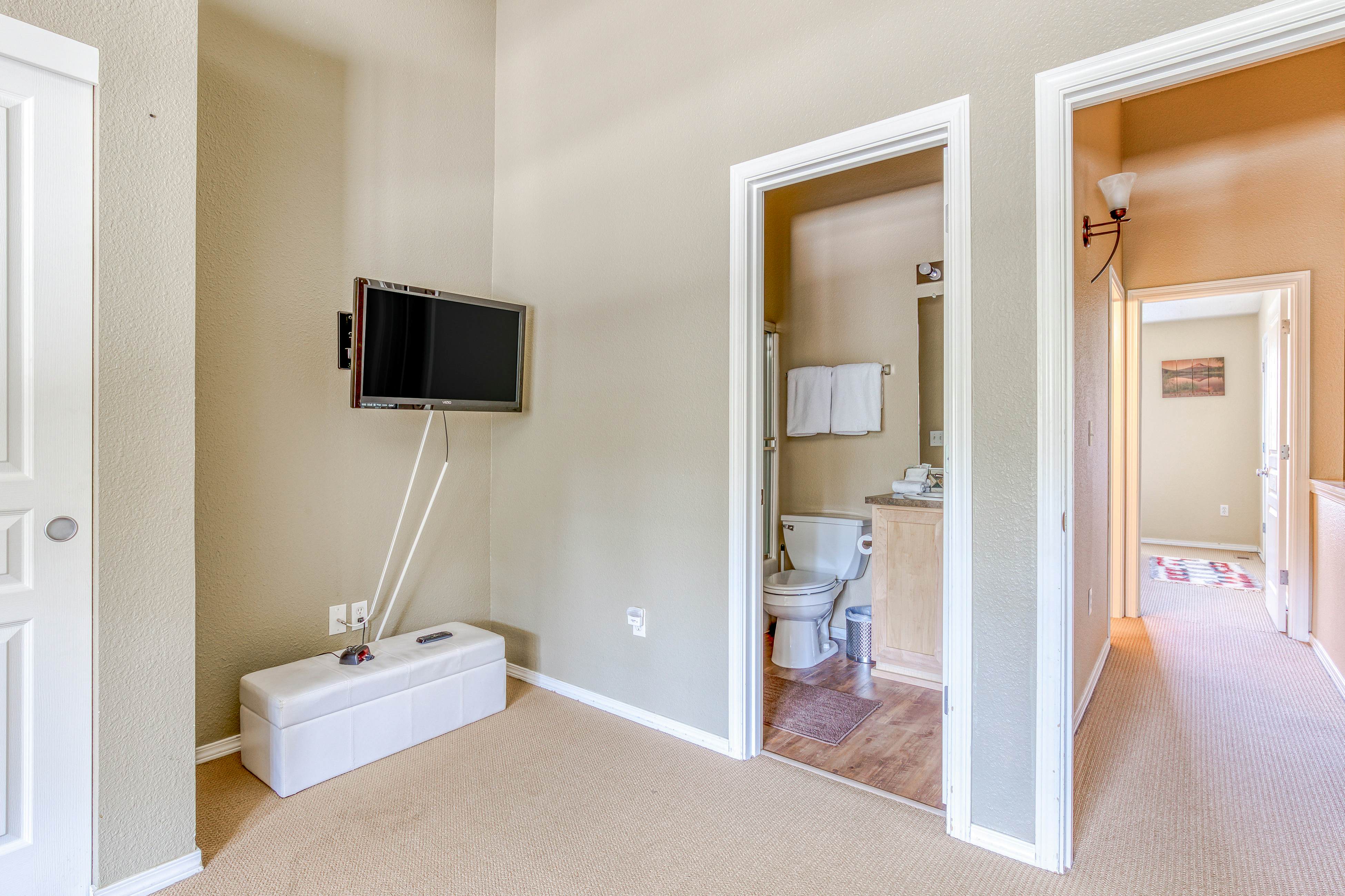 Collins Lake 146 2 BD Government Camp, OR Vacation Rental Vacasa