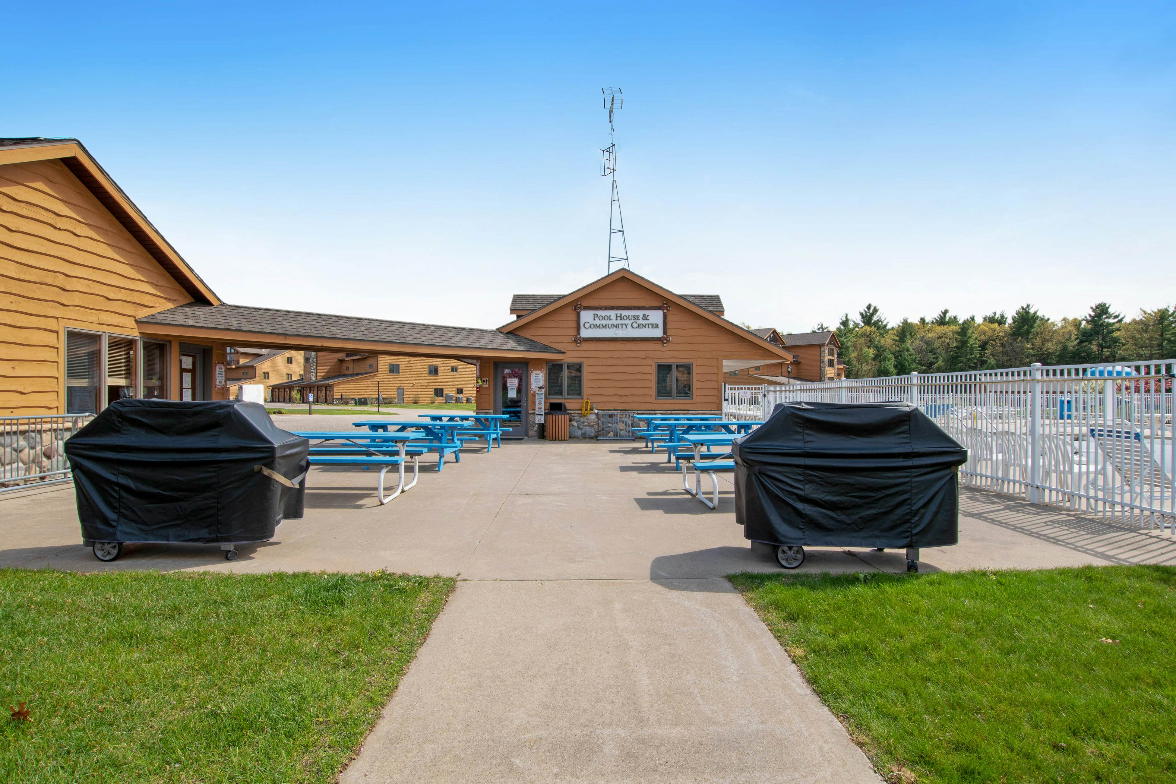 Sunset Condominiums - DNA House