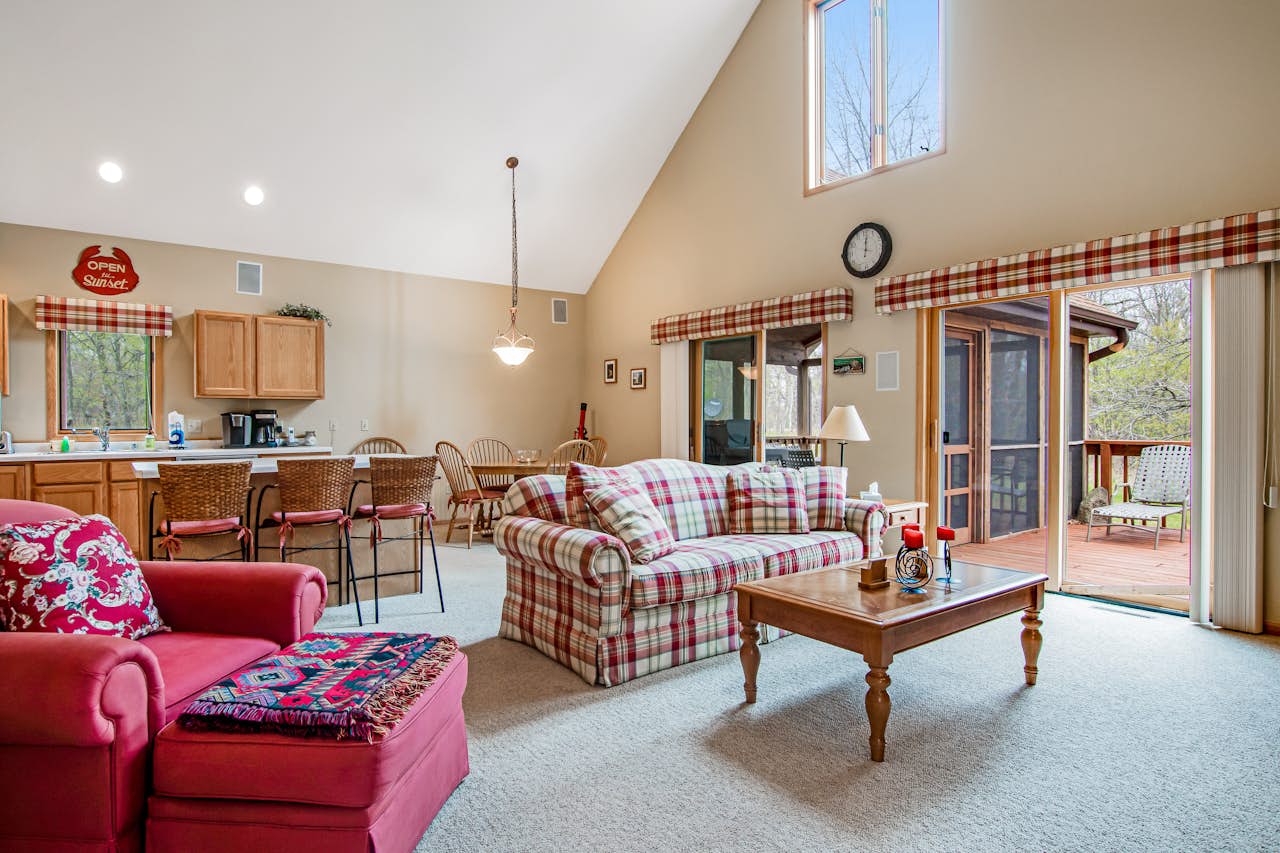 Nekoosa Holiday 4 BD Nekoosa, WI Vacation Rental Vacasa