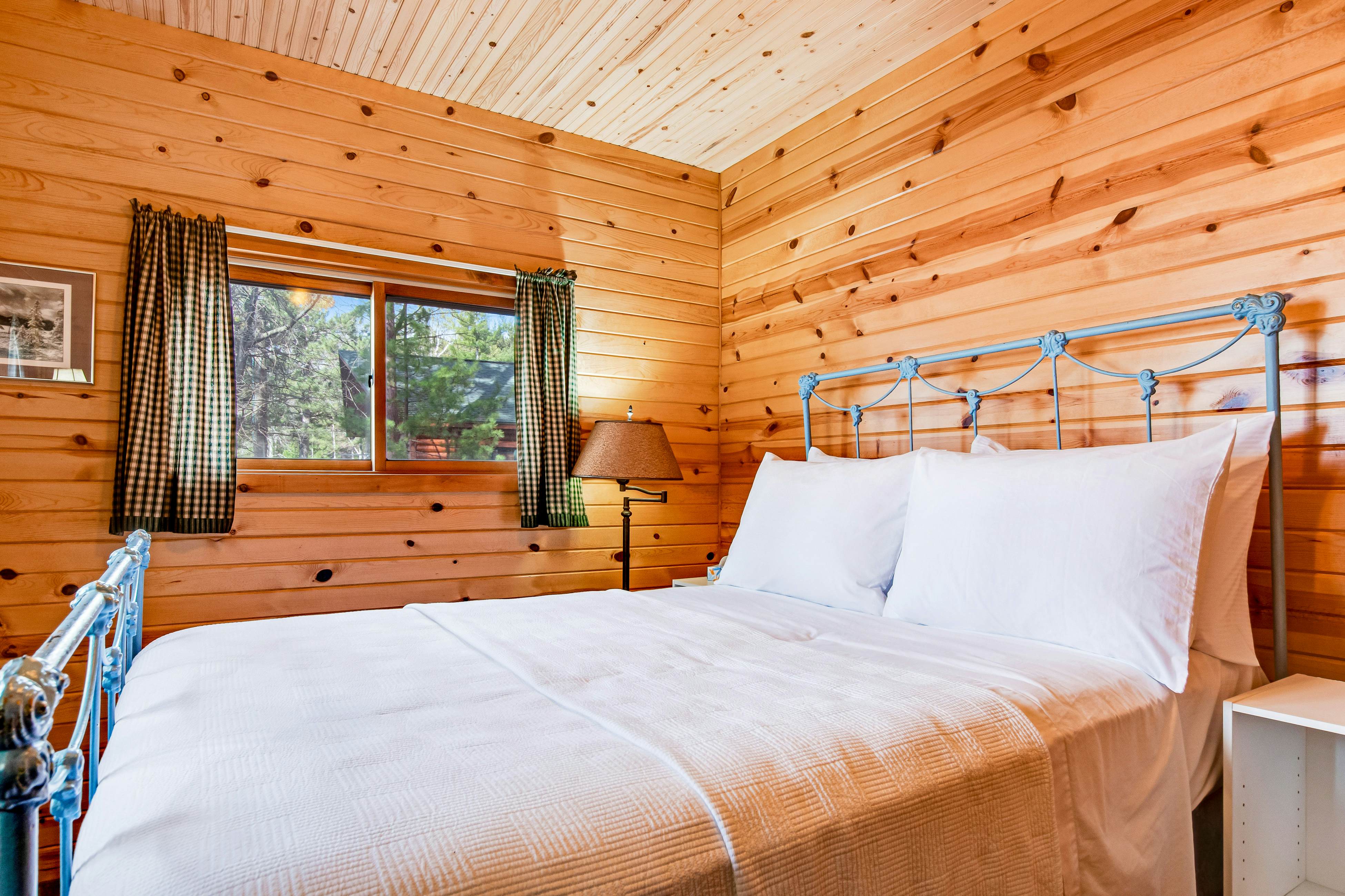 Bucky's PineIsle Retreat