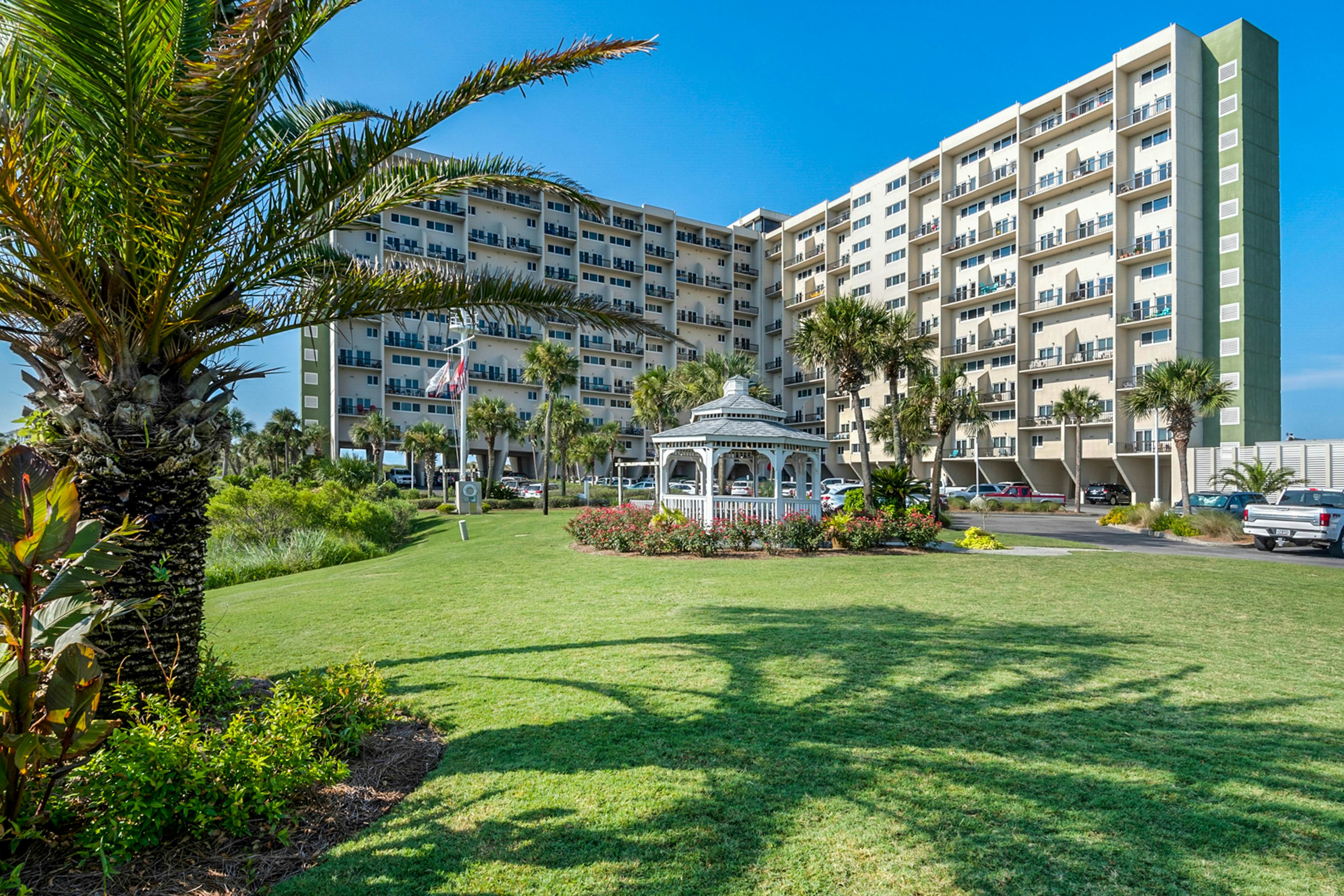 Pinnacle Port- Penthouse 8