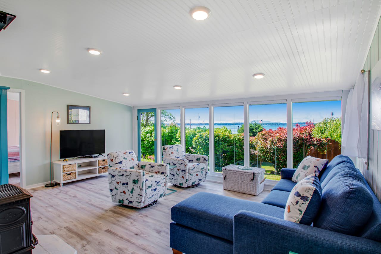 Seaview Cottage 2 BD Blaine, WA Vacation Rental Vacasa