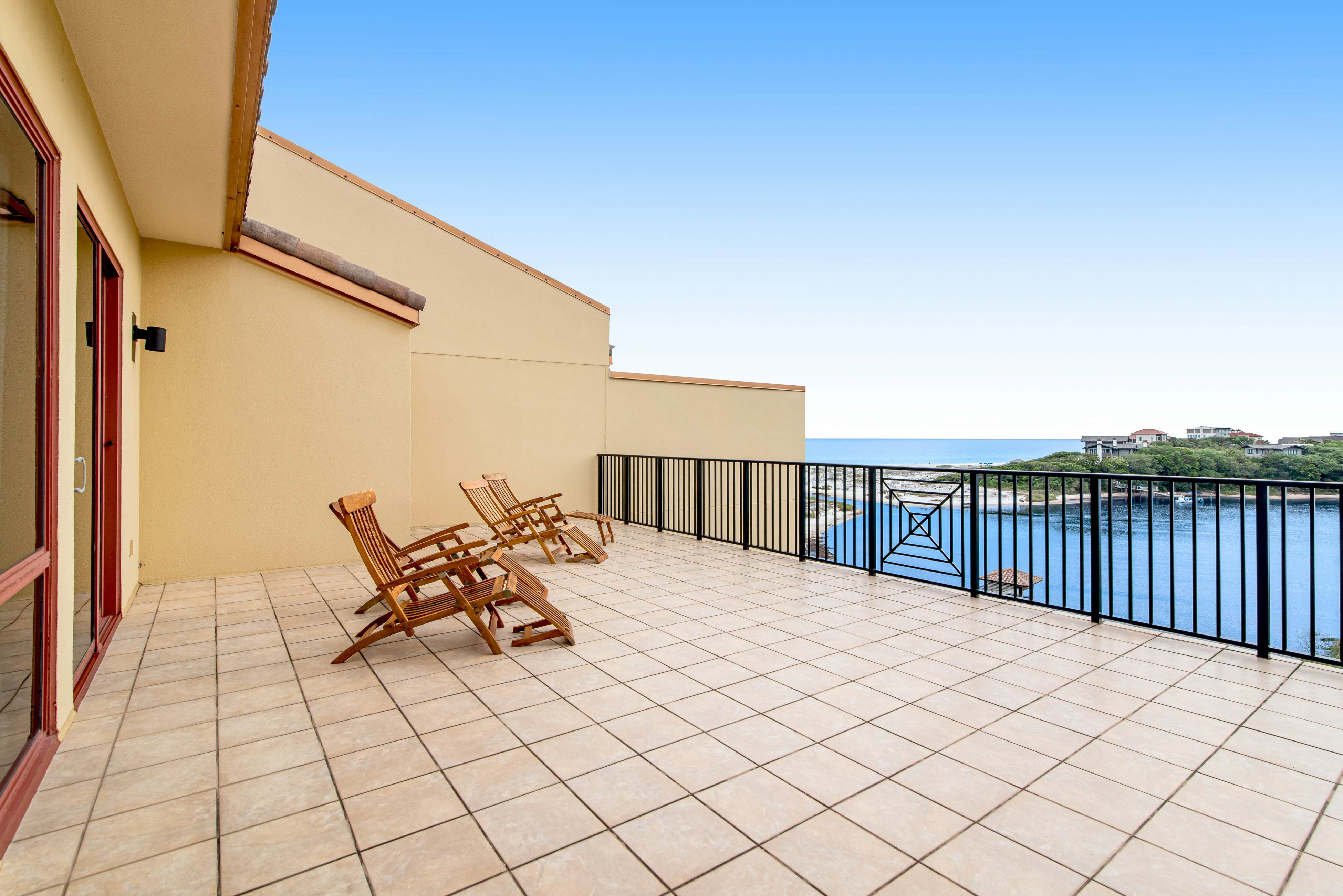 Sanctuary by the Sea 3118