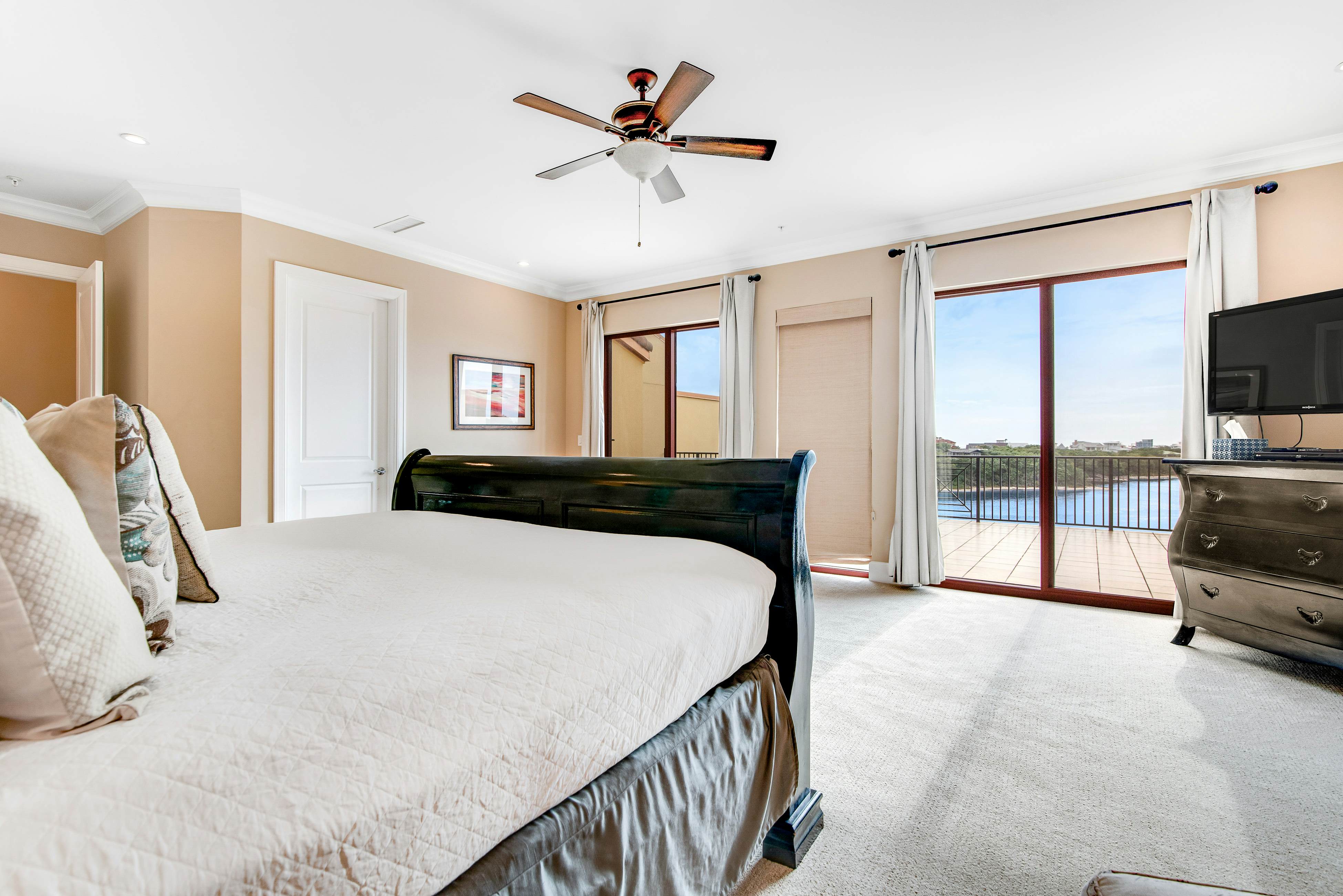 Sanctuary by the Sea 3118